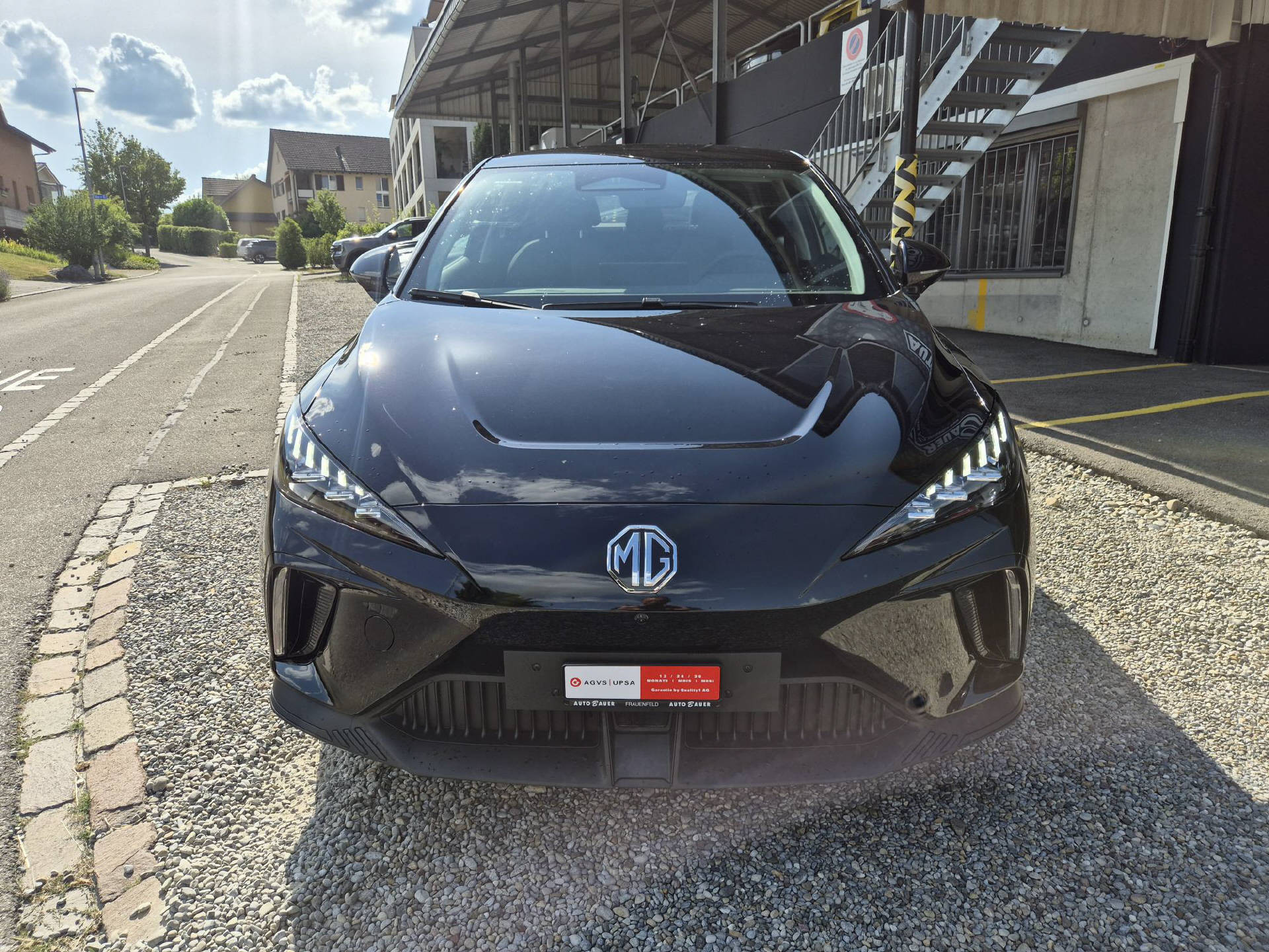 MG 4 64kWh Premium-image-4