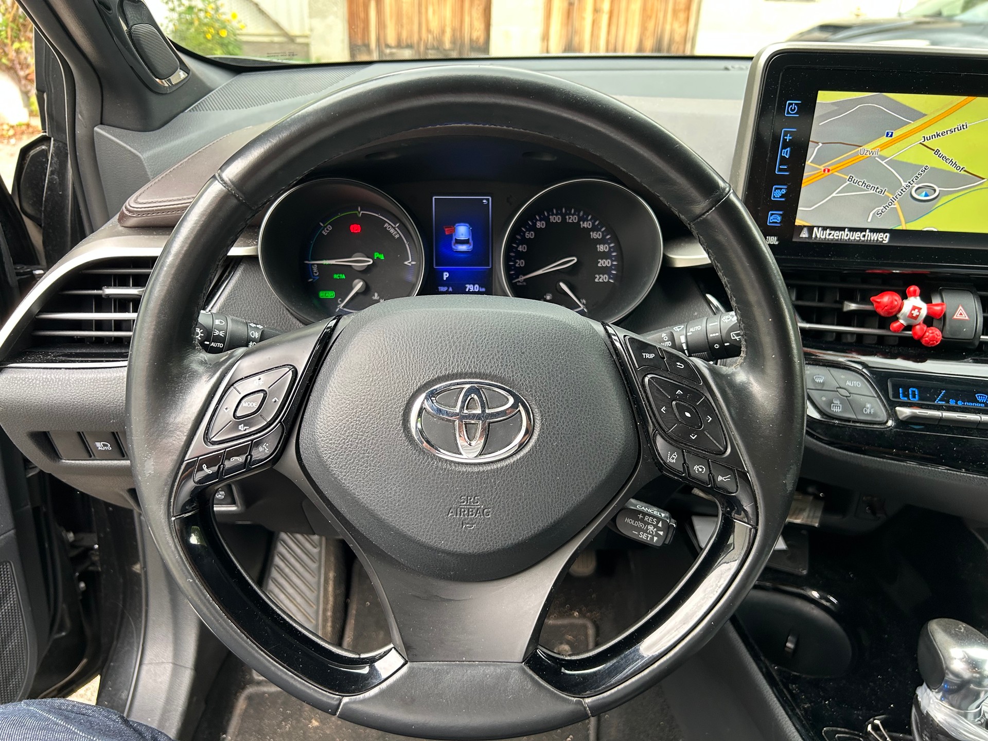 TOYOTA C-HR 1.8 HSD Comfort CVT-image-10