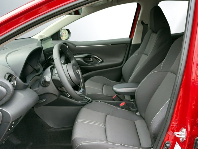 TOYOTA Yaris 1.5 Trend e-CVT-image-5