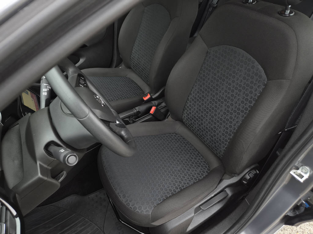 OPEL Corsa 1.4 Enjoy 90cv automatique-image-8