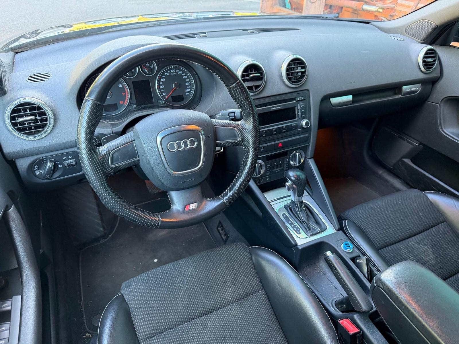 AUDI A3 Sportback 2.0 TFSI S-Line quattro S-tronic-image-12