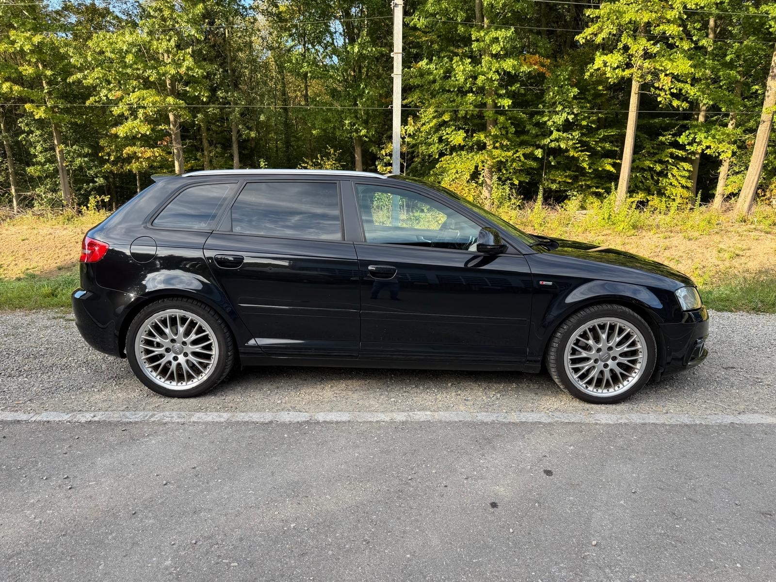 AUDI A3 Sportback 2.0 TFSI S-Line quattro S-tronic-image-7