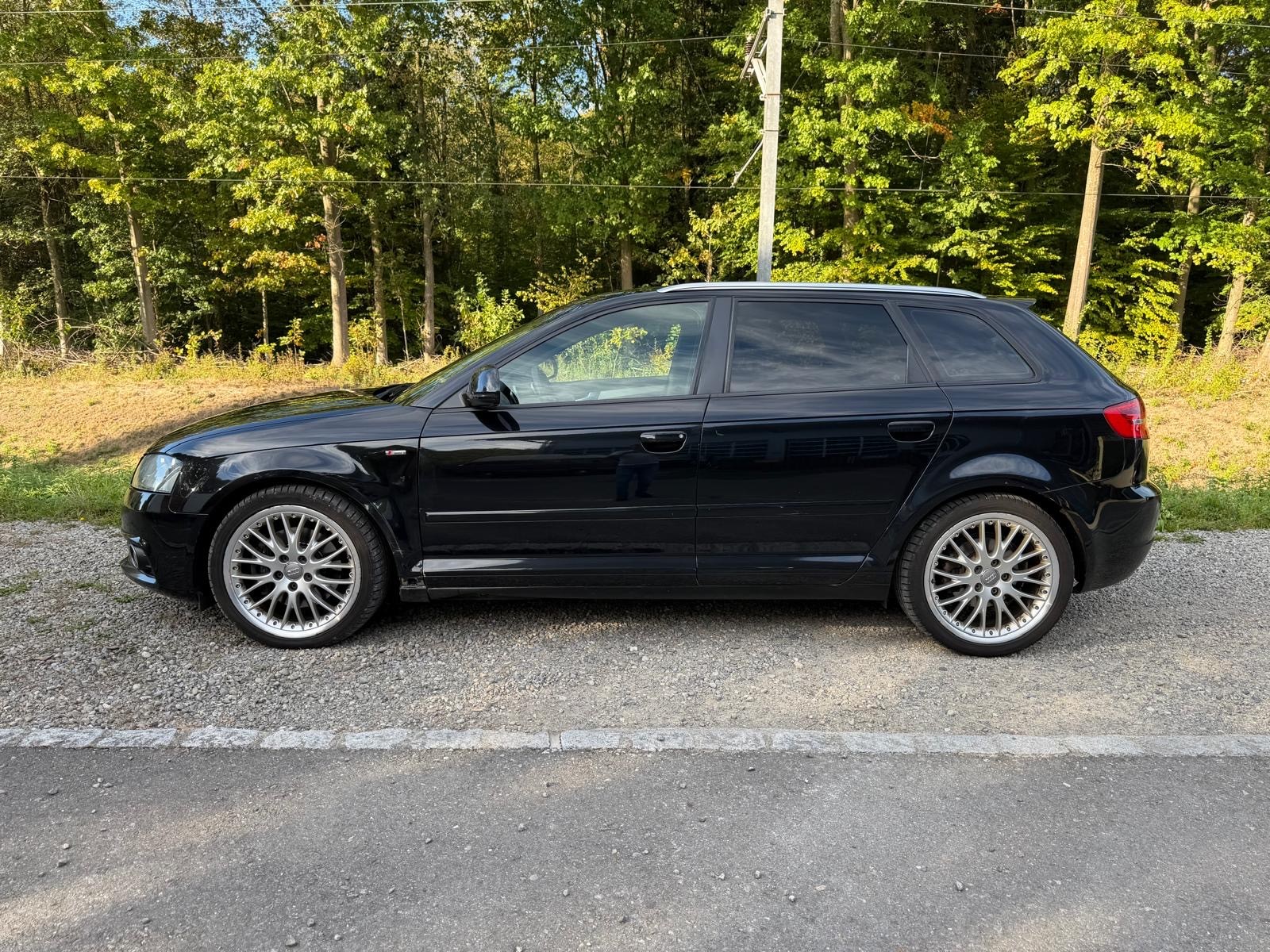 AUDI A3 Sportback 2.0 TFSI S-Line quattro S-tronic-image-6
