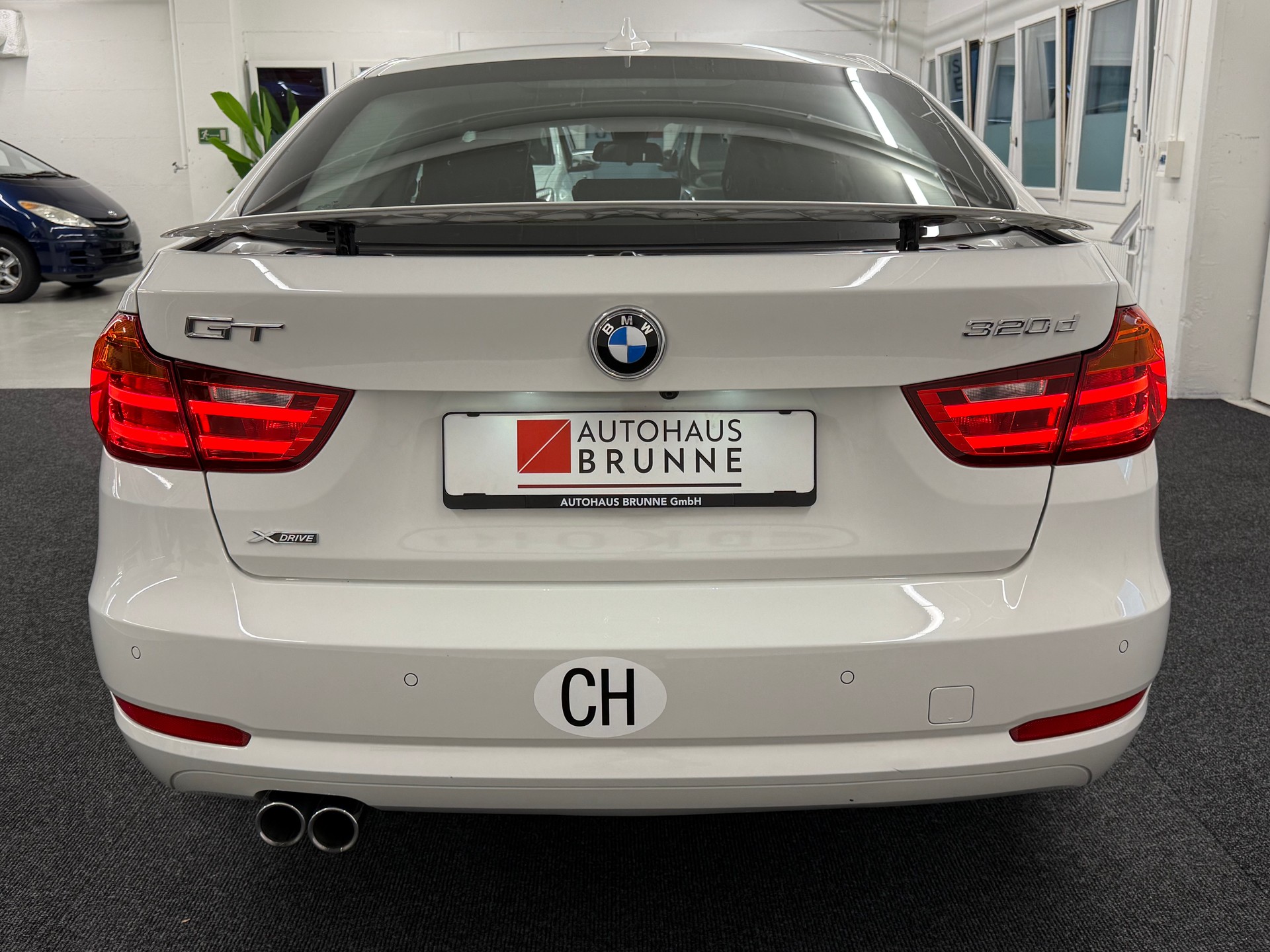 BMW 320d GT xDrive Steptronic-image-5