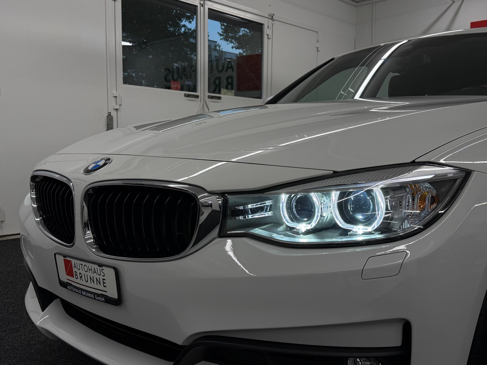 BMW 320d GT xDrive Steptronic-image-11