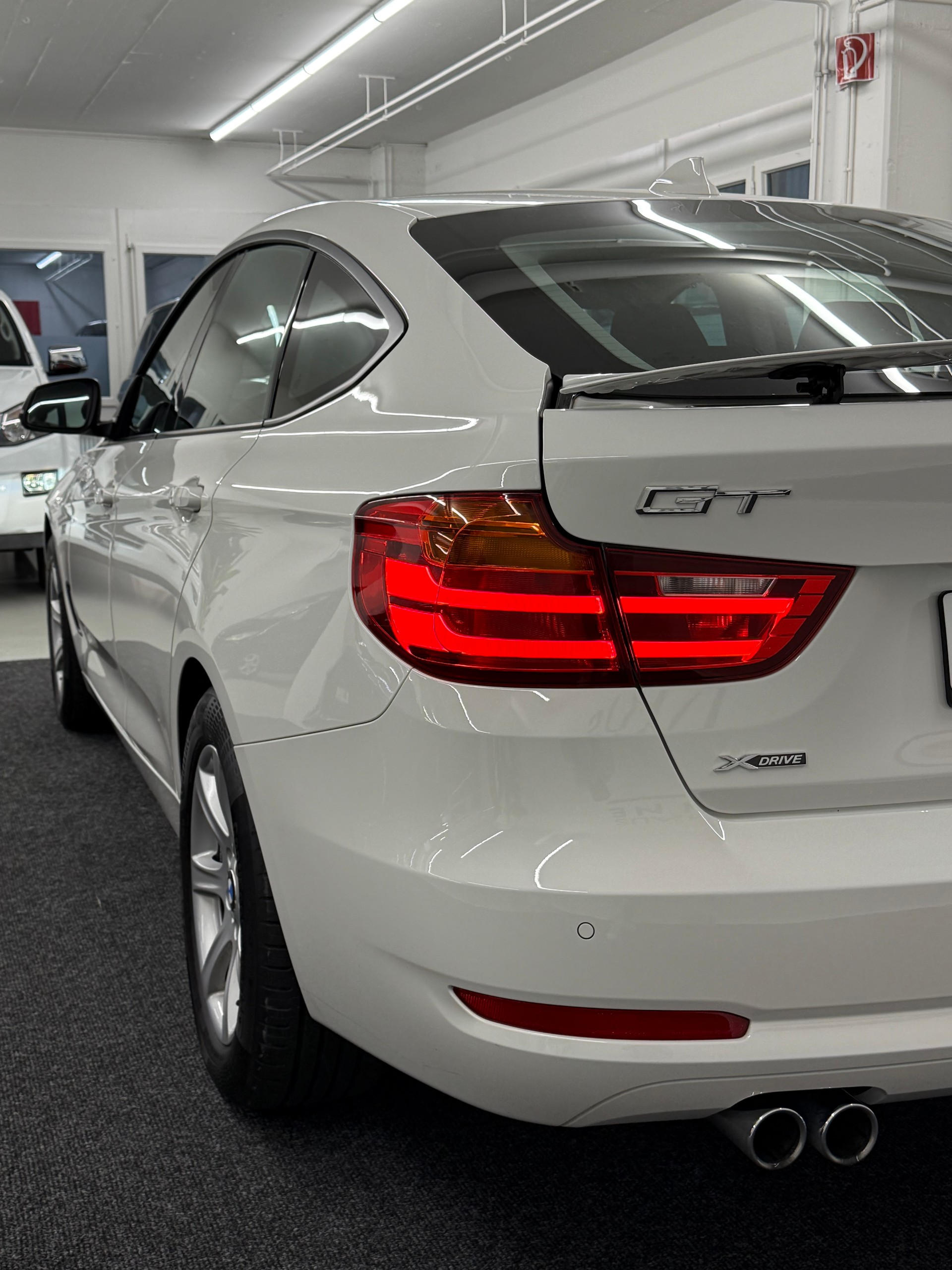BMW 320d GT xDrive Steptronic-image-7