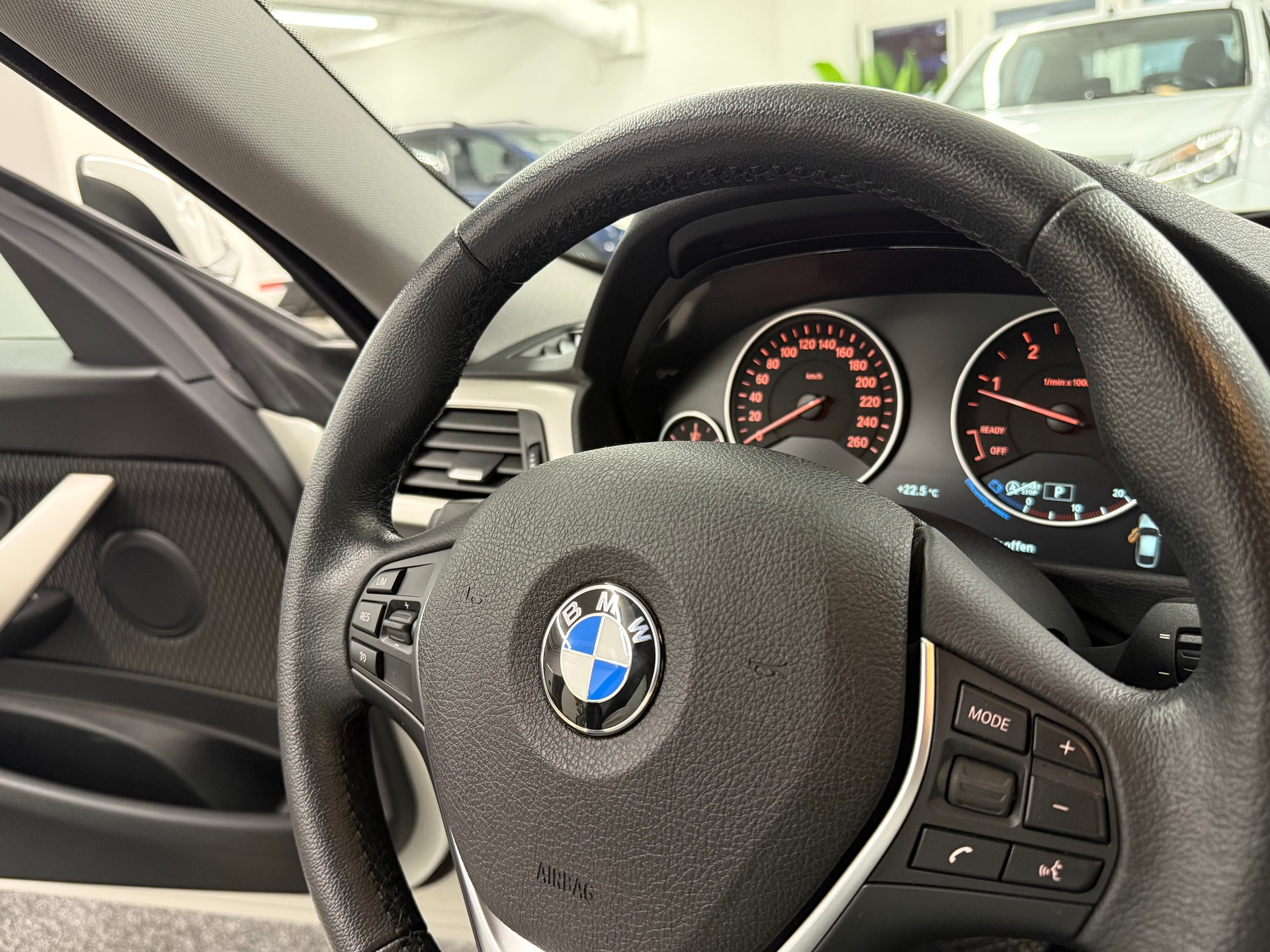 BMW 320d GT xDrive Steptronic-image-21