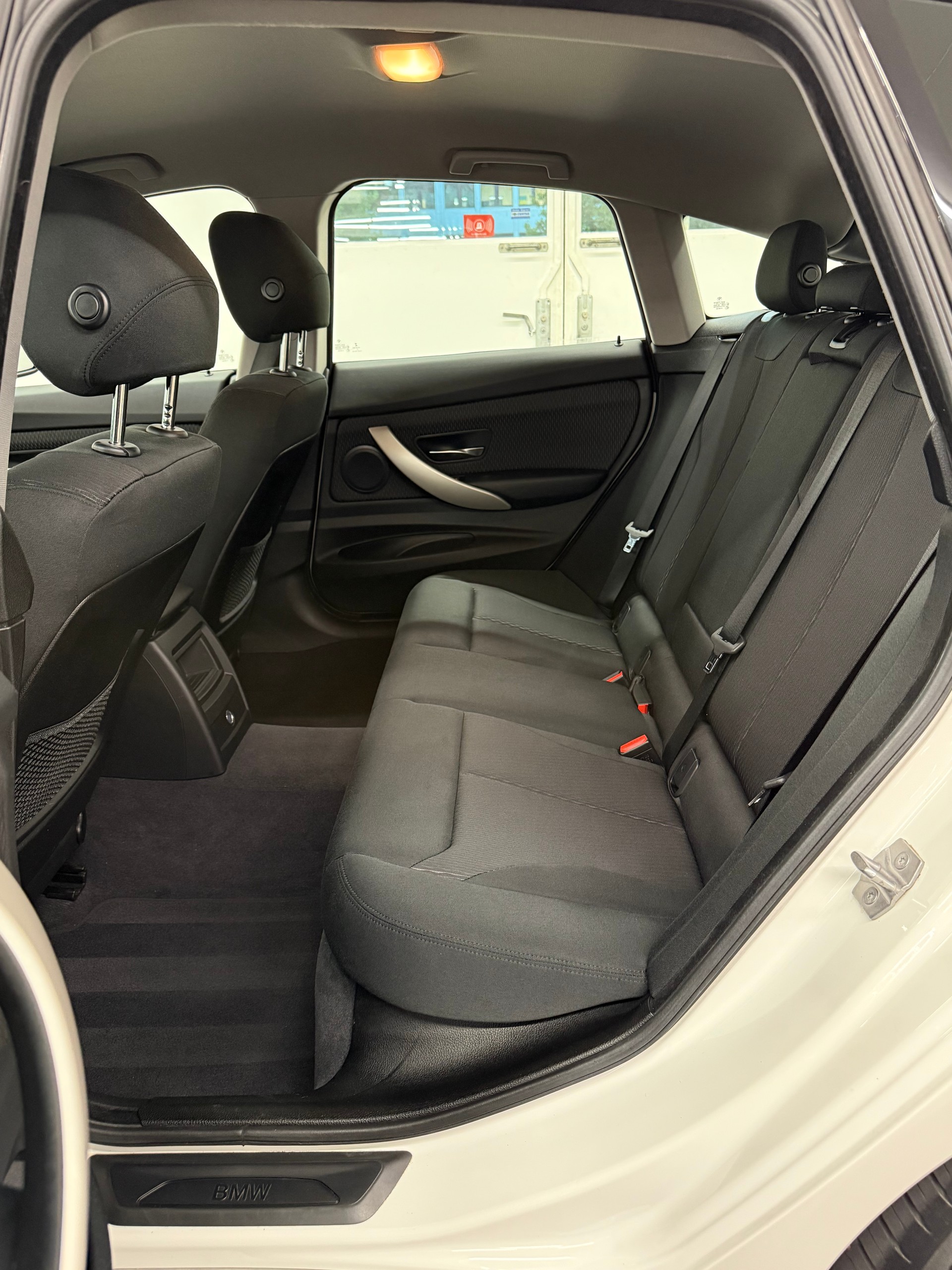 BMW 320d GT xDrive Steptronic-image-14