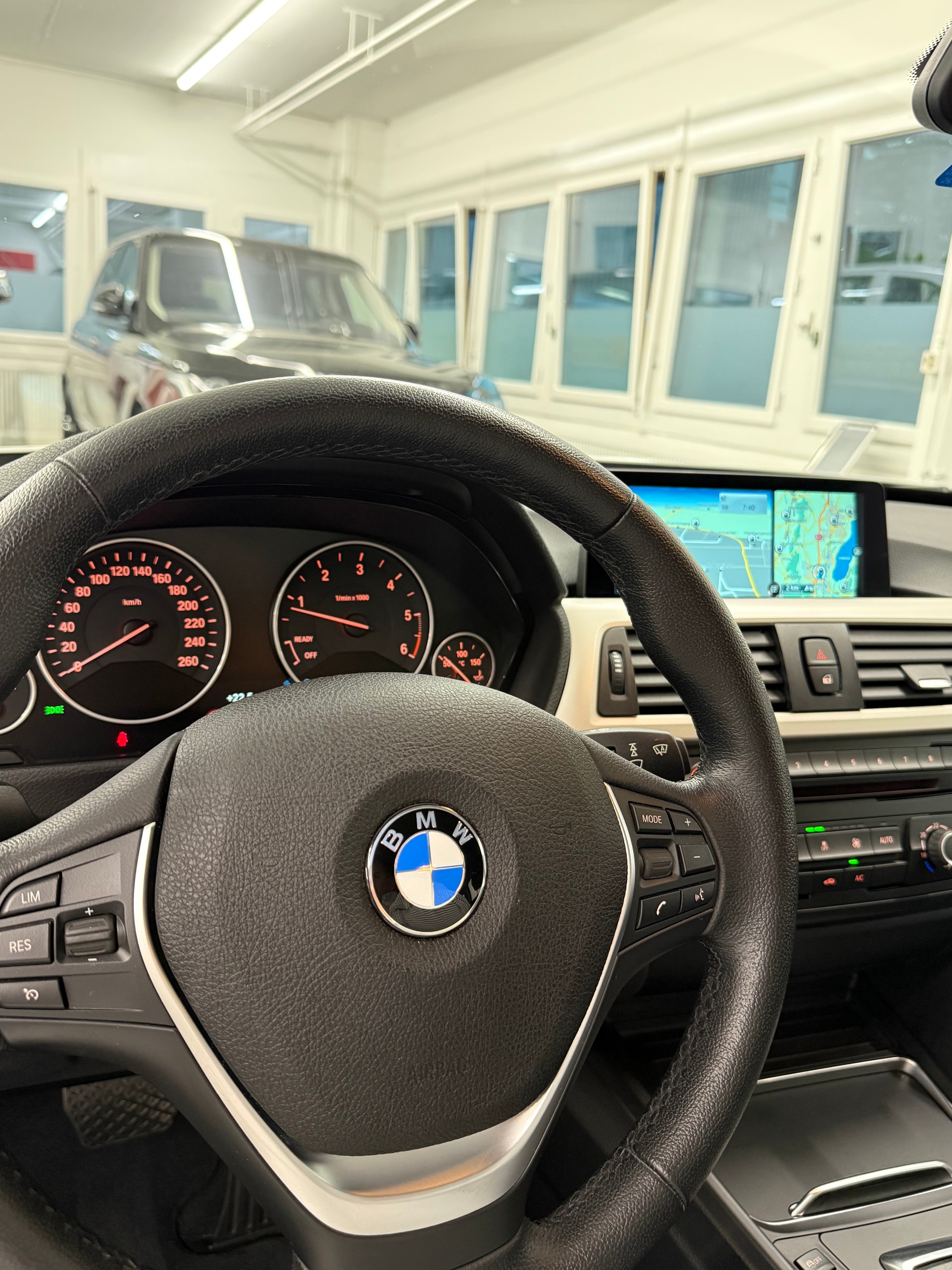 BMW 320d GT xDrive Steptronic-image-22