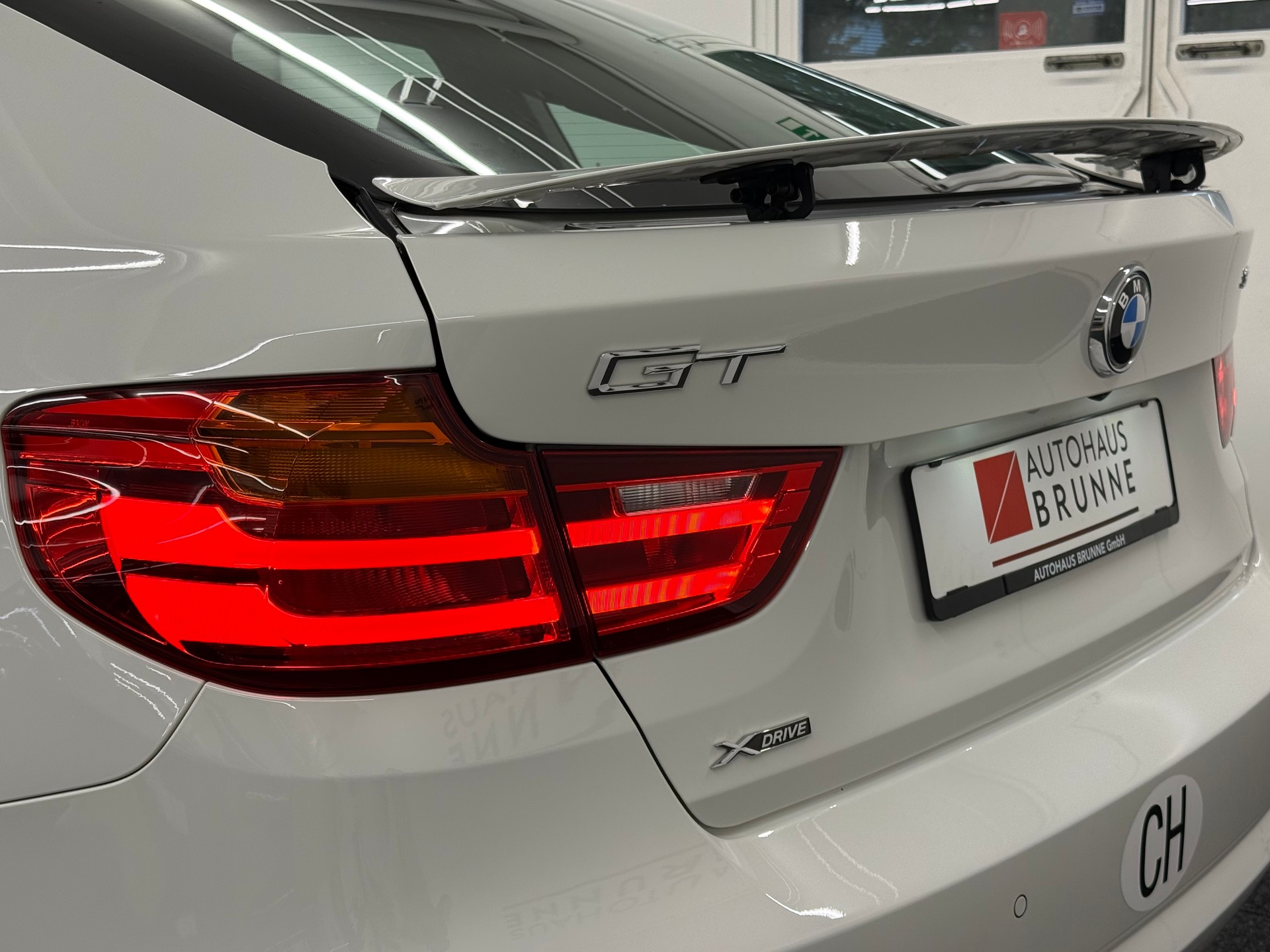 BMW 320d GT xDrive Steptronic-image-10