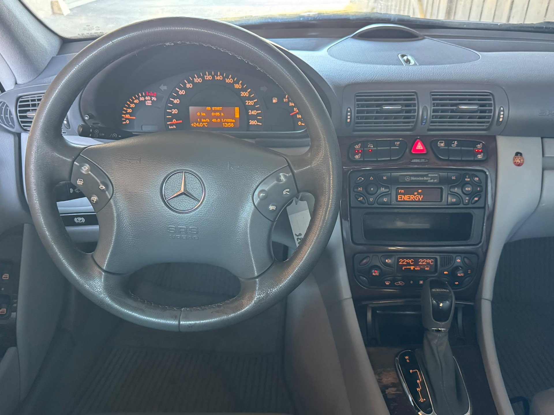 MERCEDES-BENZ C 320 Elégance Automatic-image-6