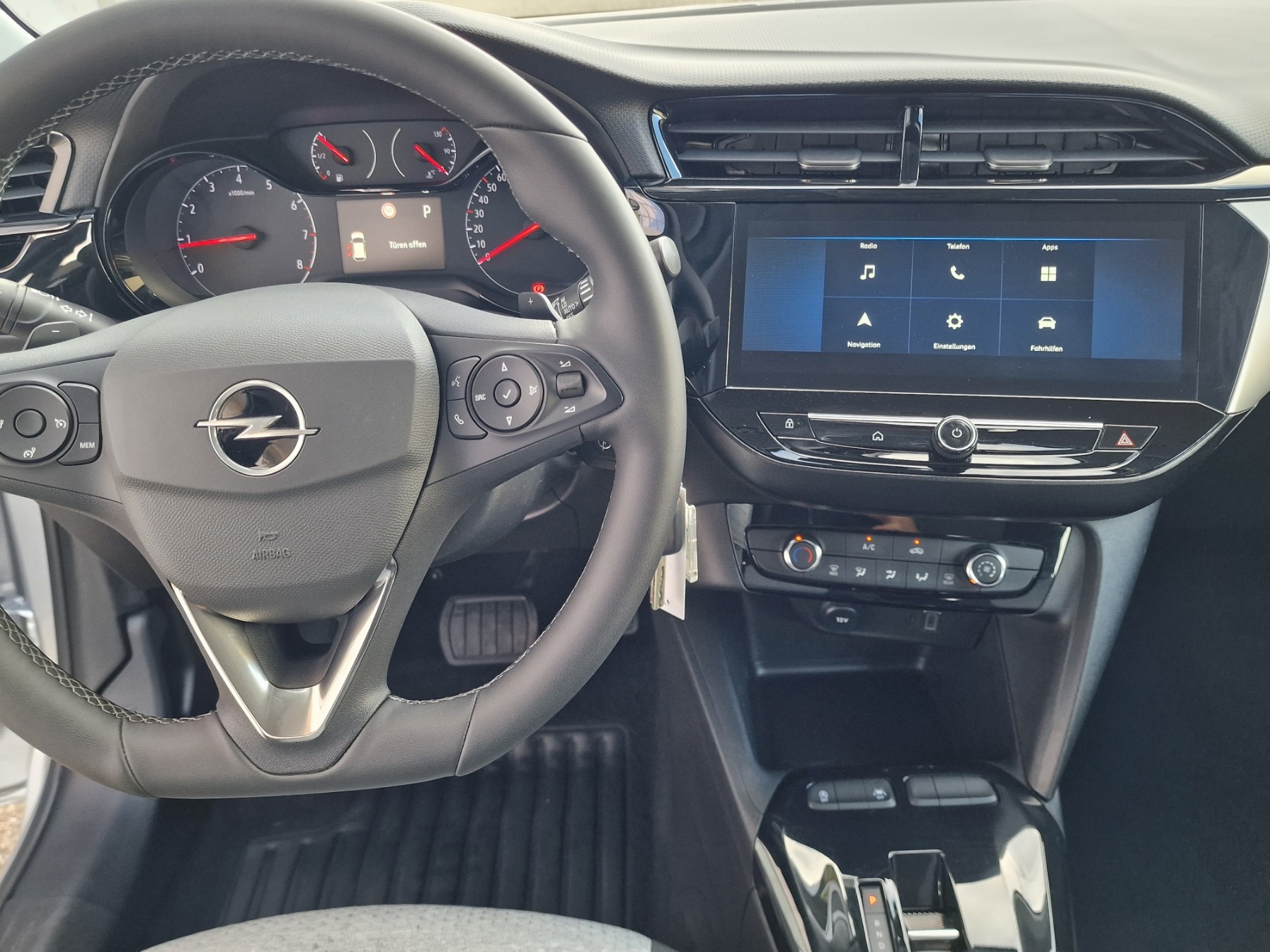 OPEL Corsa 1.2 TP Elegance-image-9