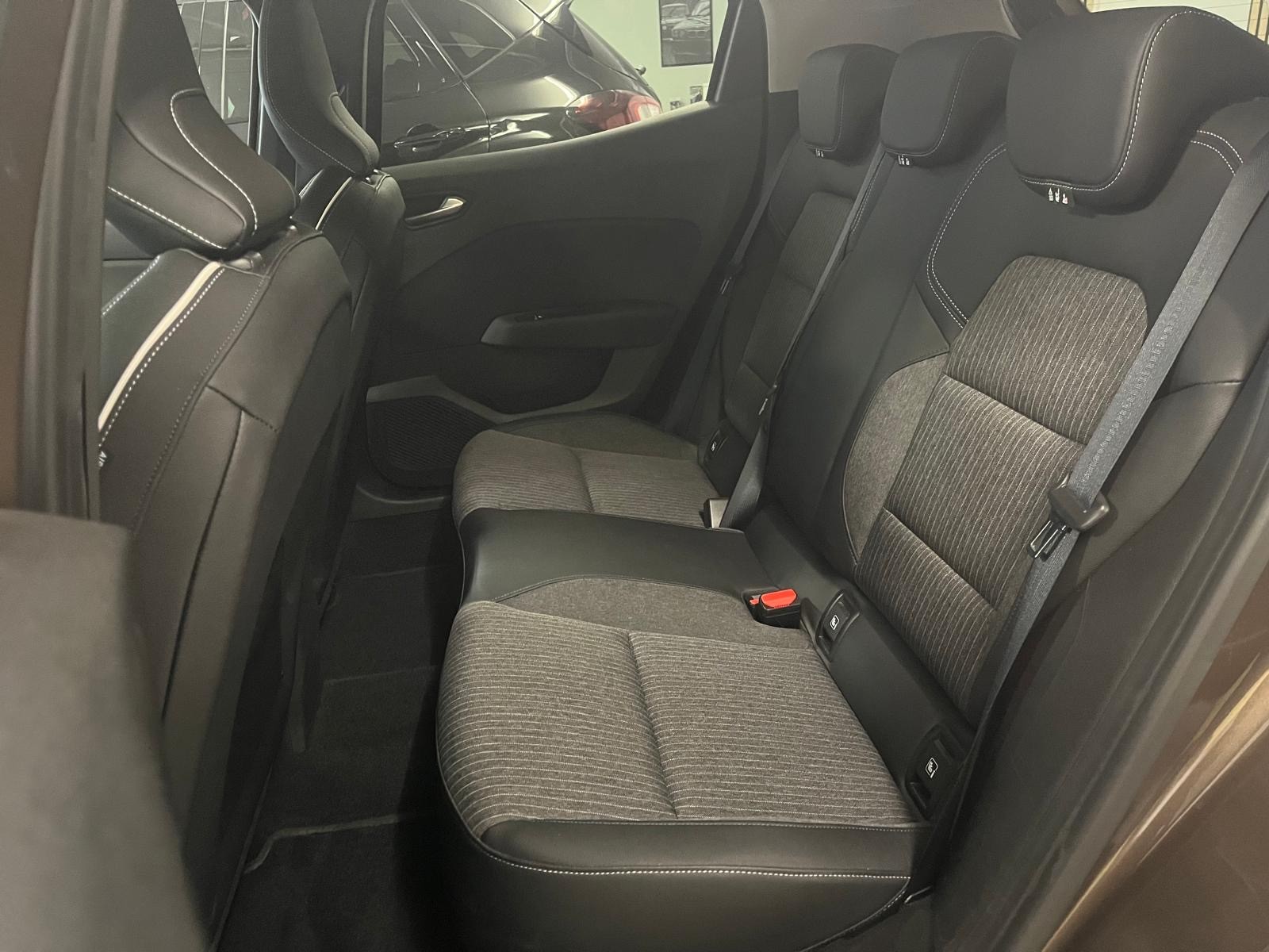 RENAULT Clio 1.0 Intens-image-14