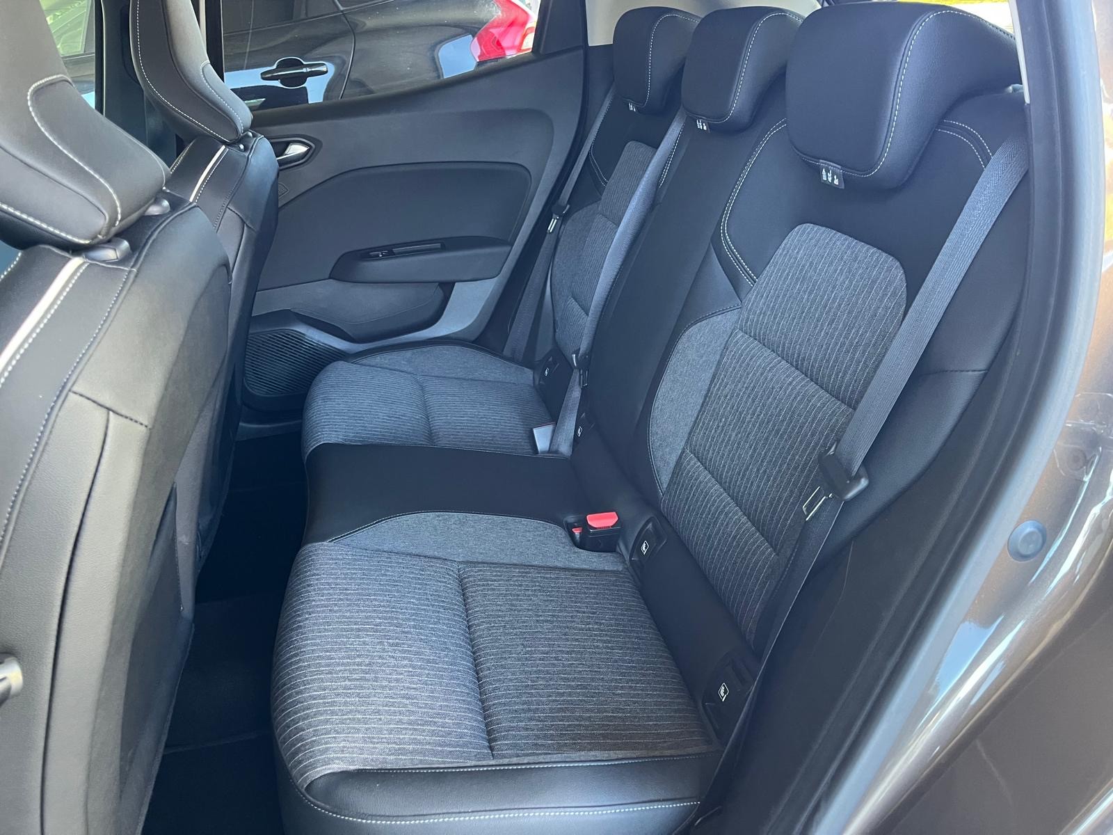 RENAULT Clio 1.0 Intens-image-9
