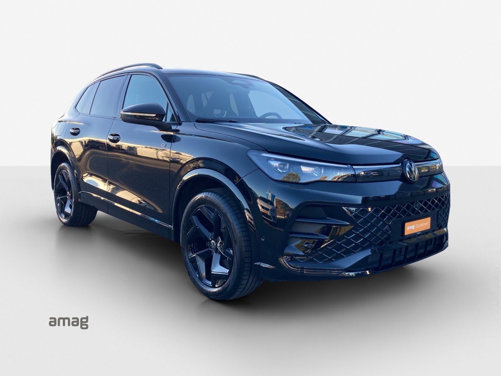 VW Tiguan 2.0 TSI DSG R-Line 4Motion-image-5