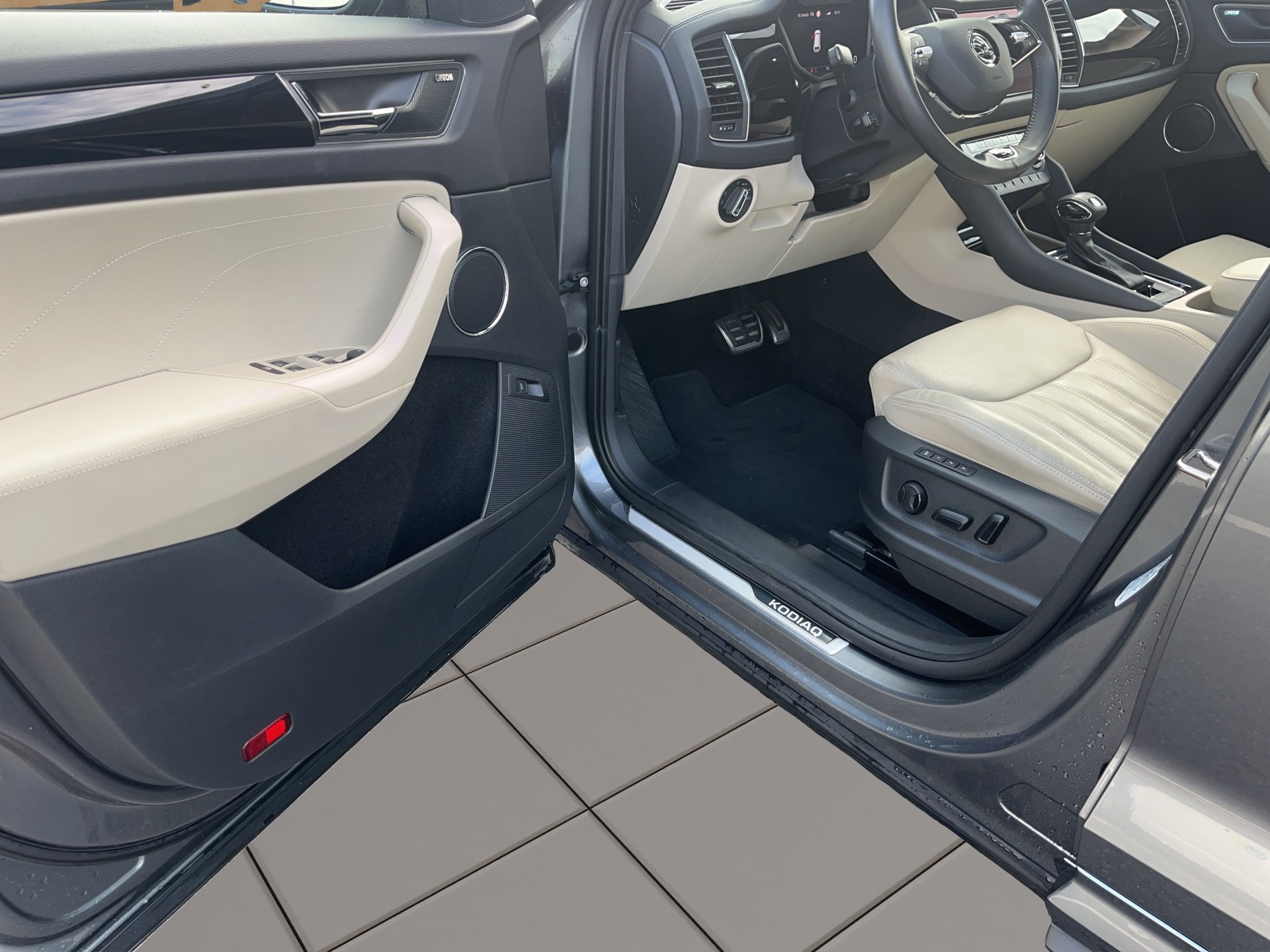 SKODA Kodiaq 2.0 TDI CR L&K 4x4 DSG-image-20