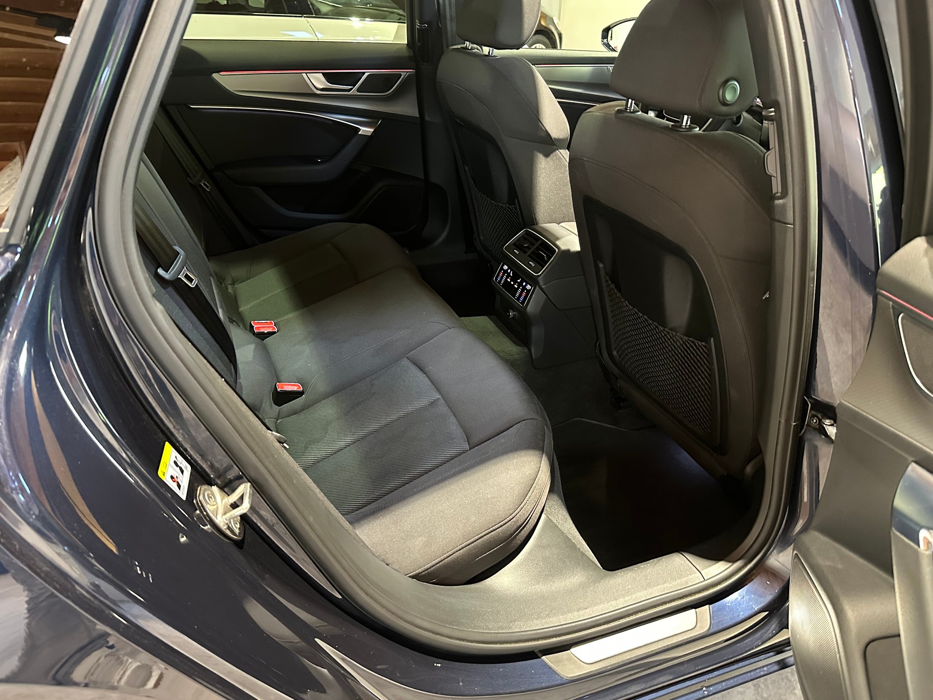 AUDI A6 Avant 45 TFSI Sport Quattro S-tronic/Inkl. 1. Jahr Garantie/Lückenlos Audi-Servicegepflegt!-image-24