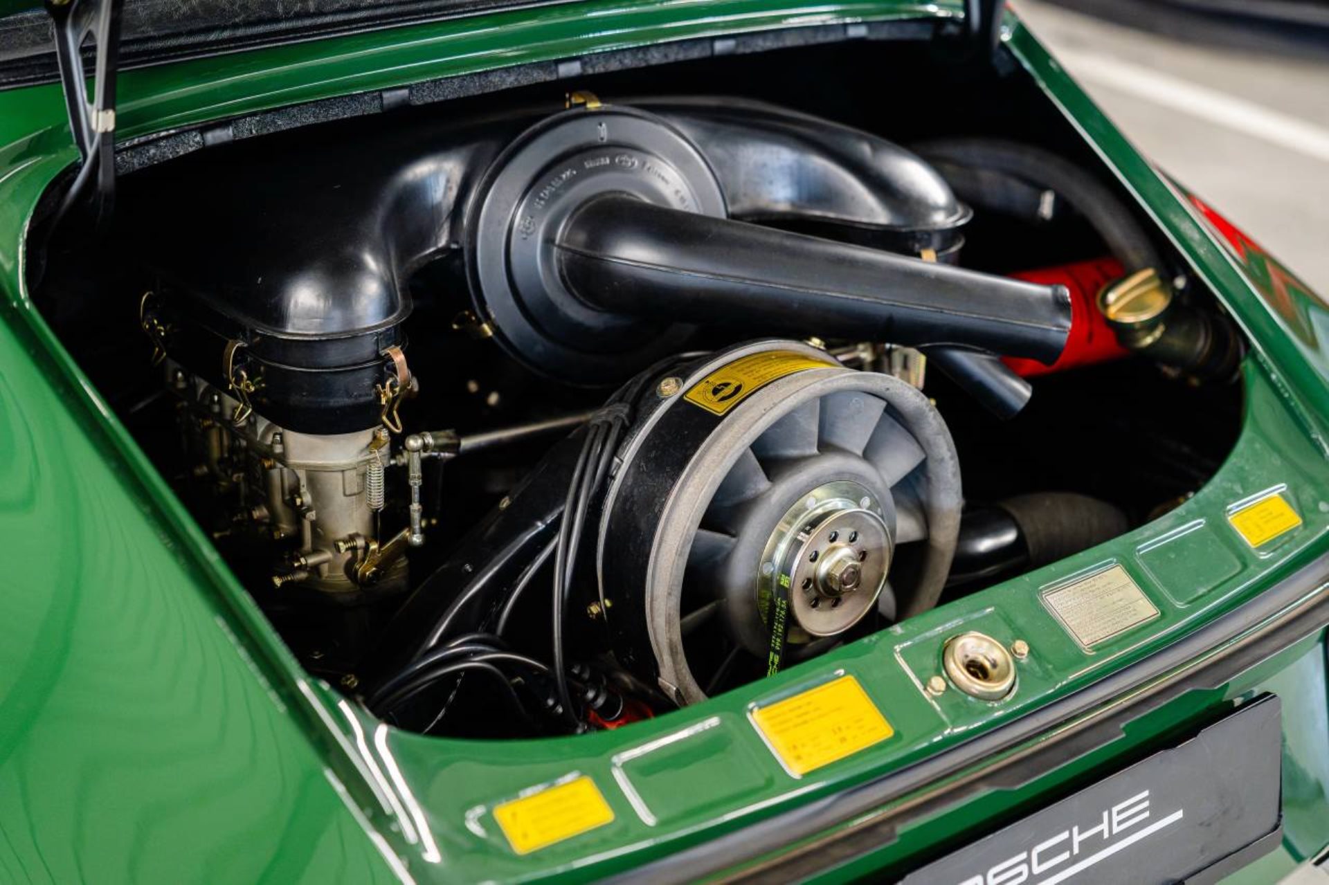 PORSCHE 911 L 2.0 Targa-image-17