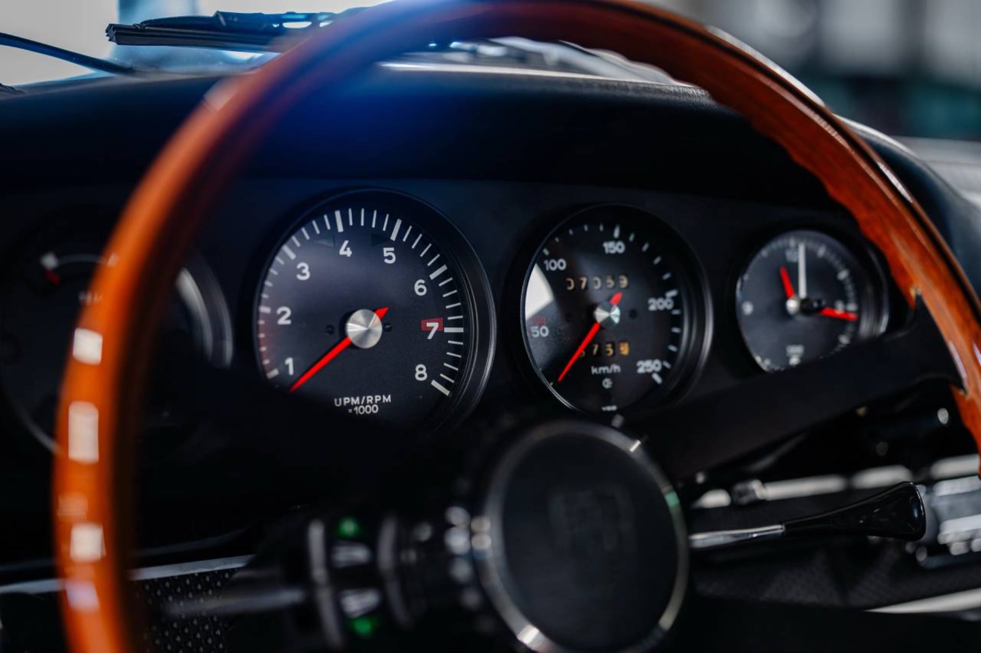 PORSCHE 911 L 2.0 Targa-image-24