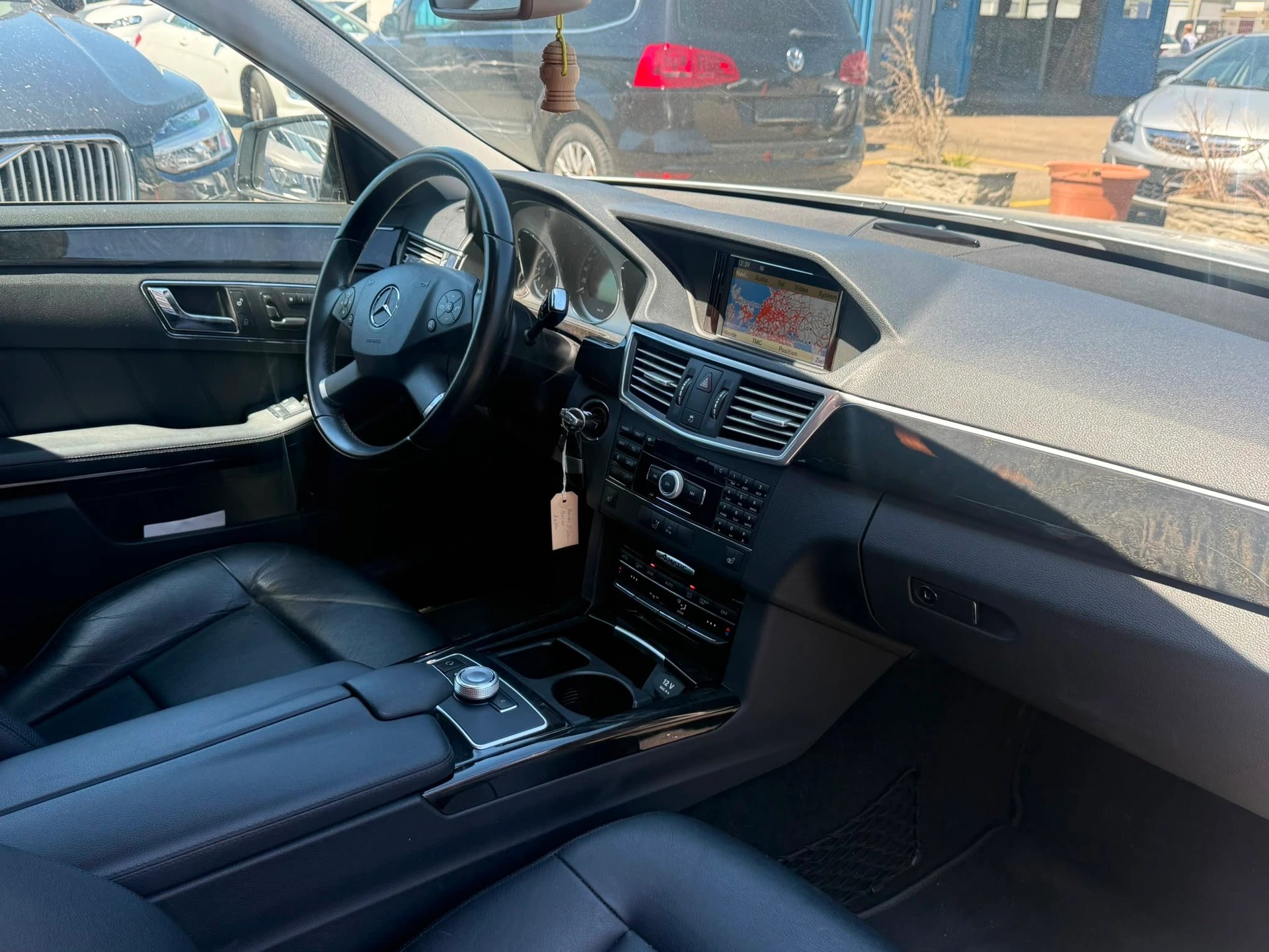 MERCEDES-BENZ E 350 Avantgarde 4Matic 7G-Tronic-image-5