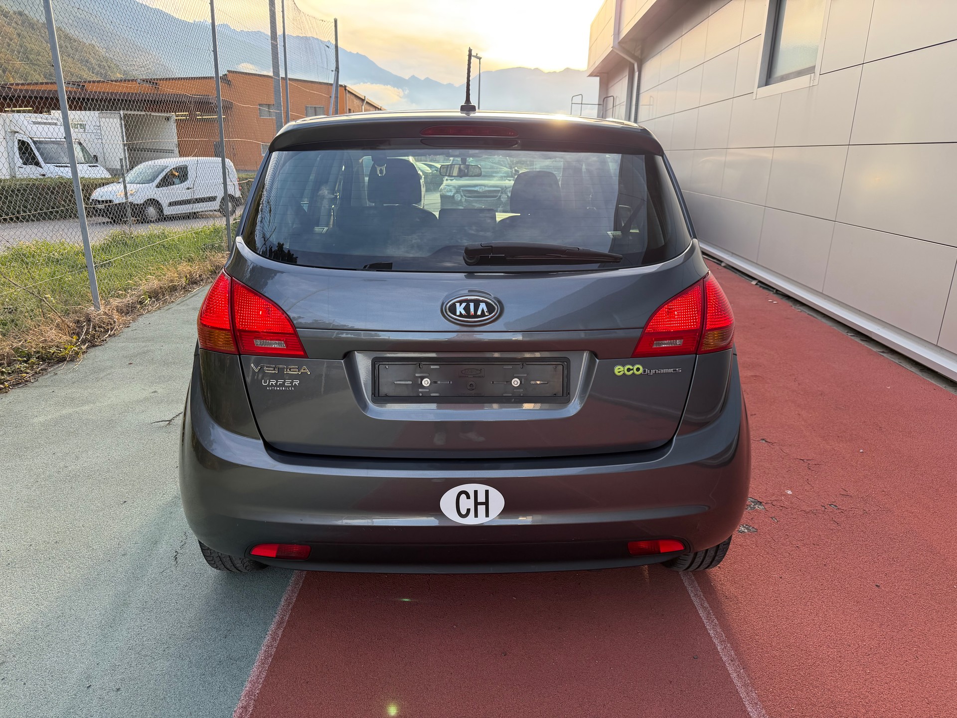 KIA Venga 1.4 CVVT _seven-image-5