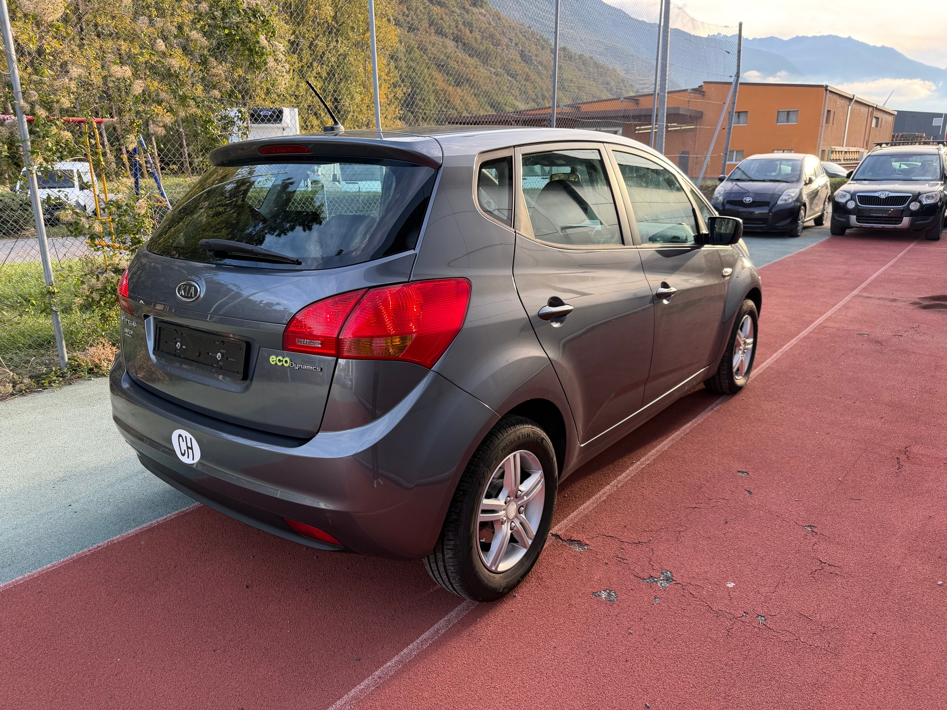 KIA Venga 1.4 CVVT _seven-image-3
