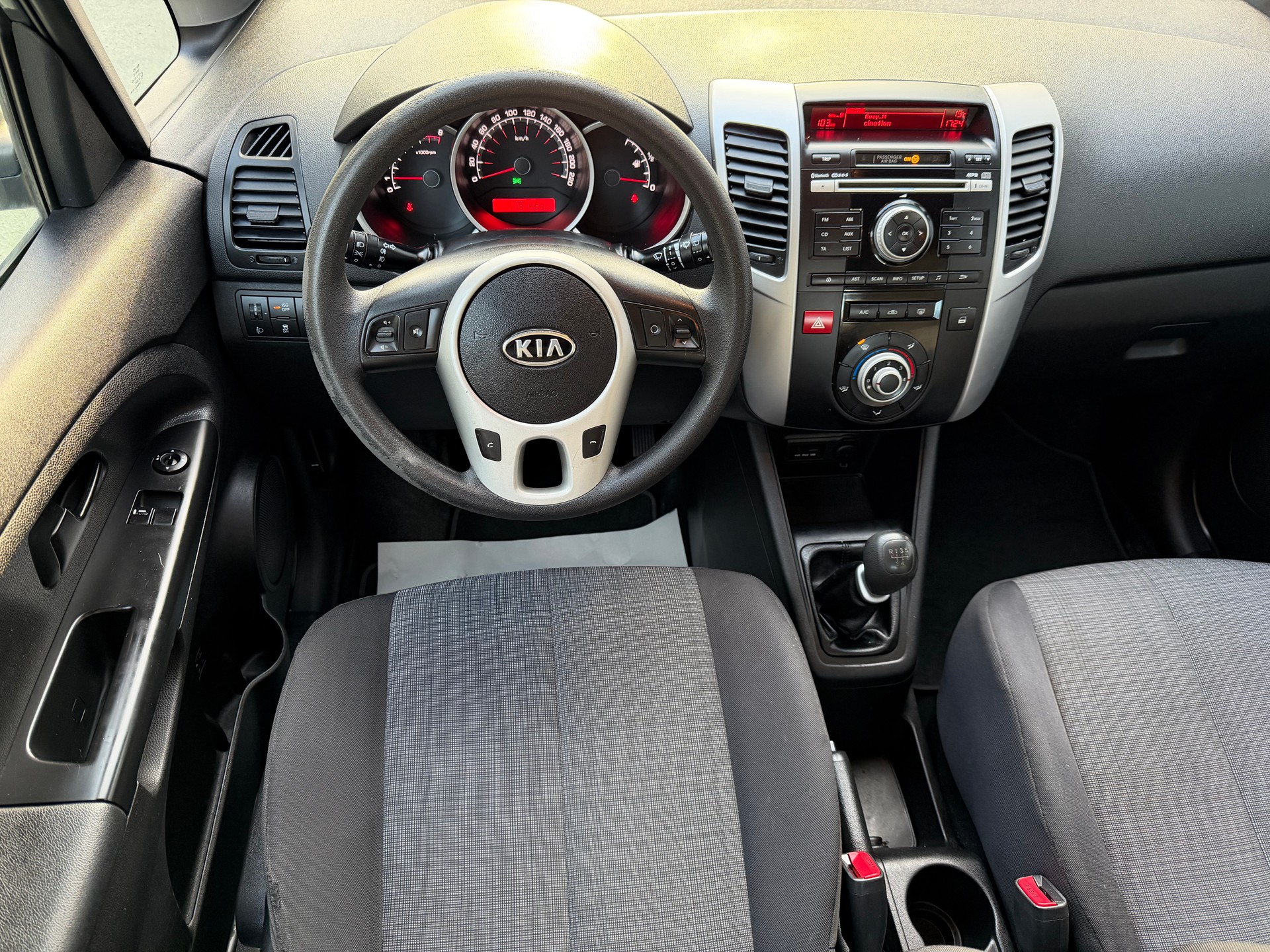 KIA Venga 1.4 CVVT _seven-image-7