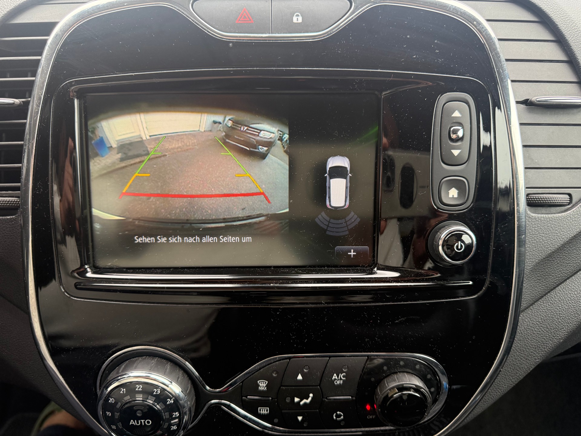 RENAULT Captur 1.2 T 16V Privilège EDC-image-16