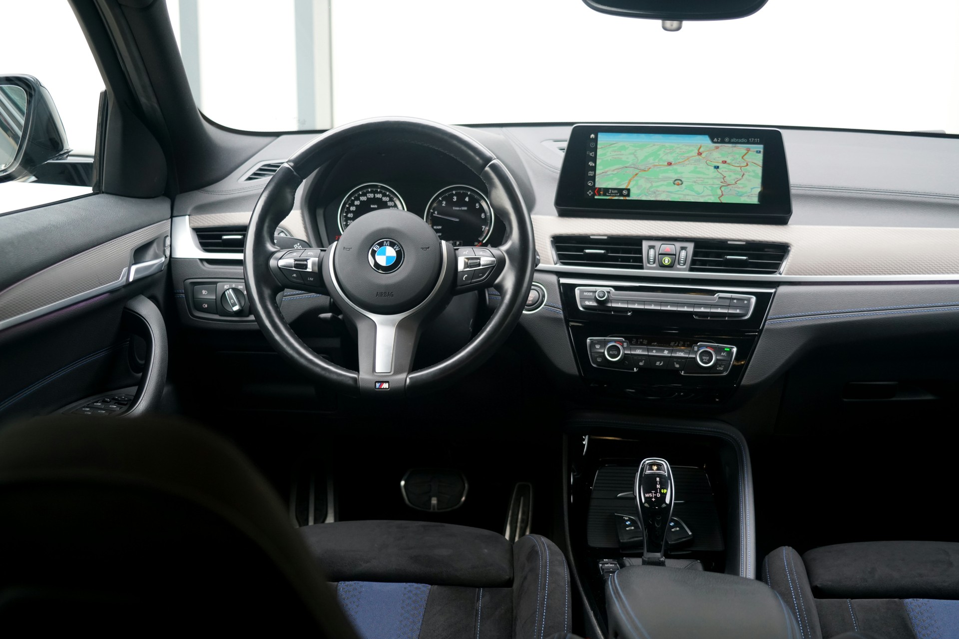 BMW X2 sDrive 20i M Sport Steptronic DSK (CH)-image-31