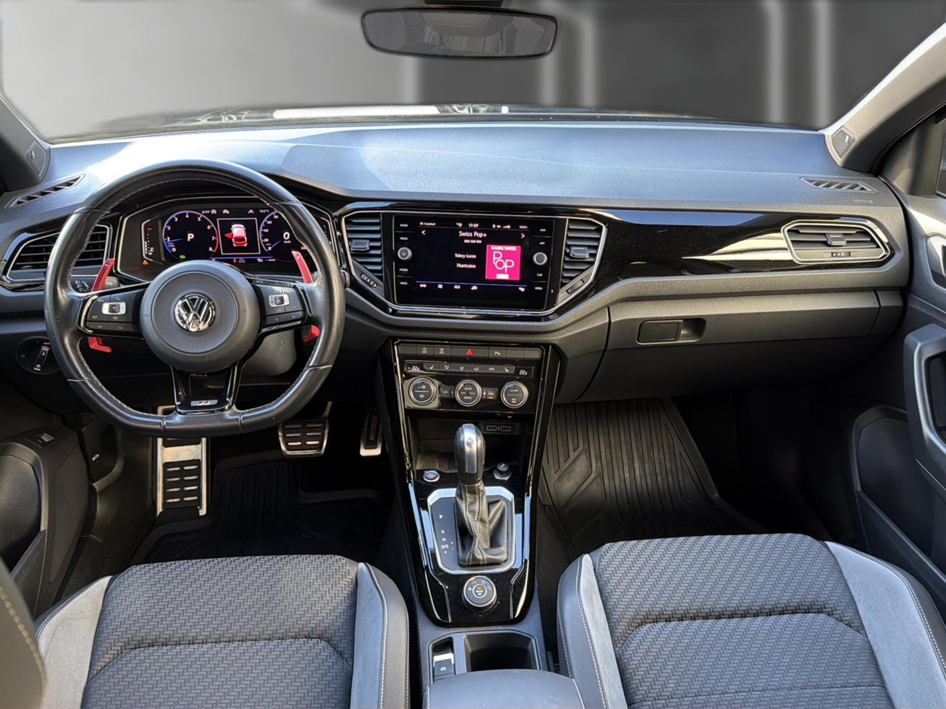 VW T-Roc 2.0 TSI R DSG 4Motion-image-9