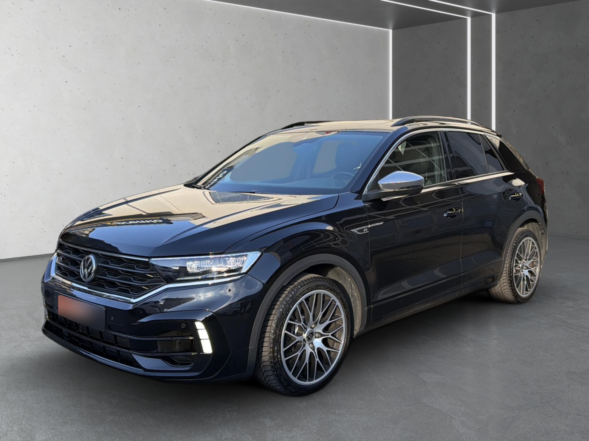 VW T-Roc 2.0 TSI R DSG 4Motion-image-3