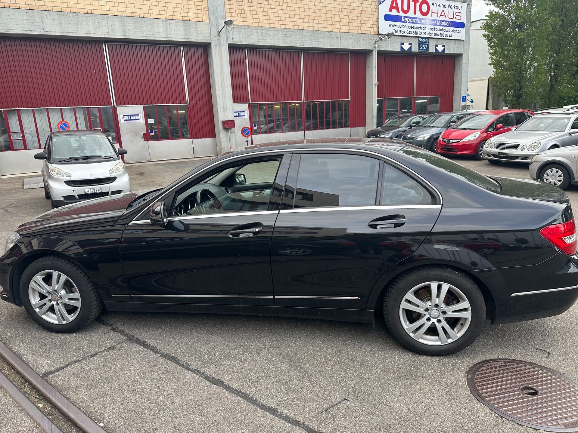 MERCEDES-BENZ C 180 BlueEfficiency Avantgarde-image-4