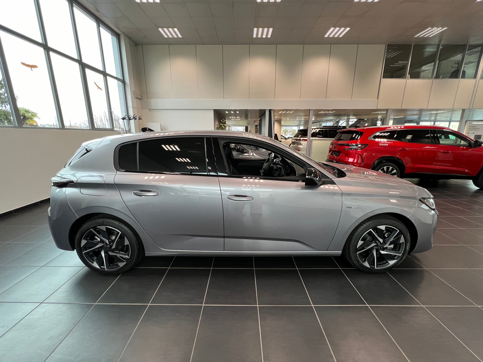 PEUGEOT 308 1.6 PHEV 180 Allure Pack-image-2