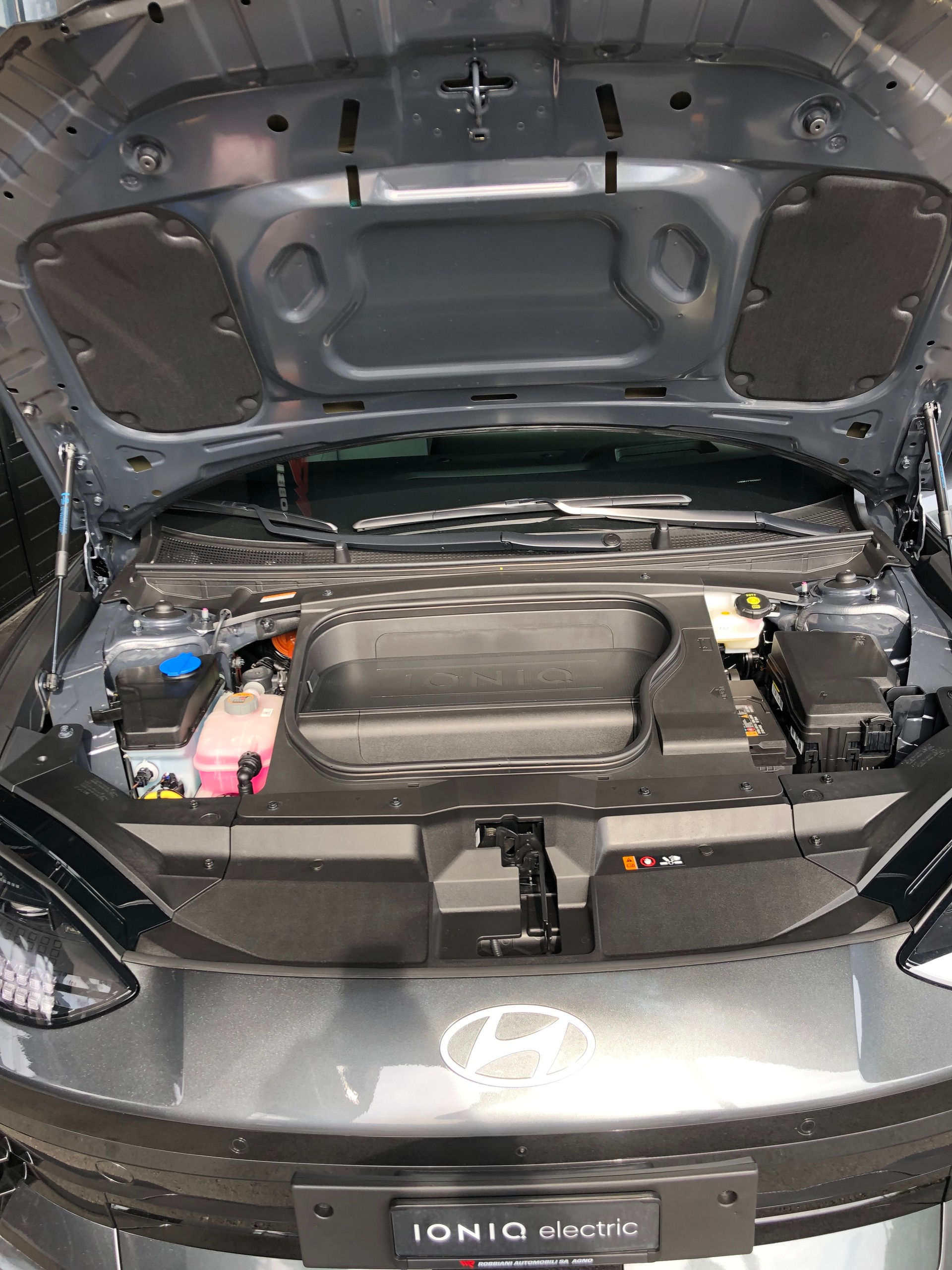 HYUNDAI Ioniq 6 77kWh Launch Edition 4WD-image-9