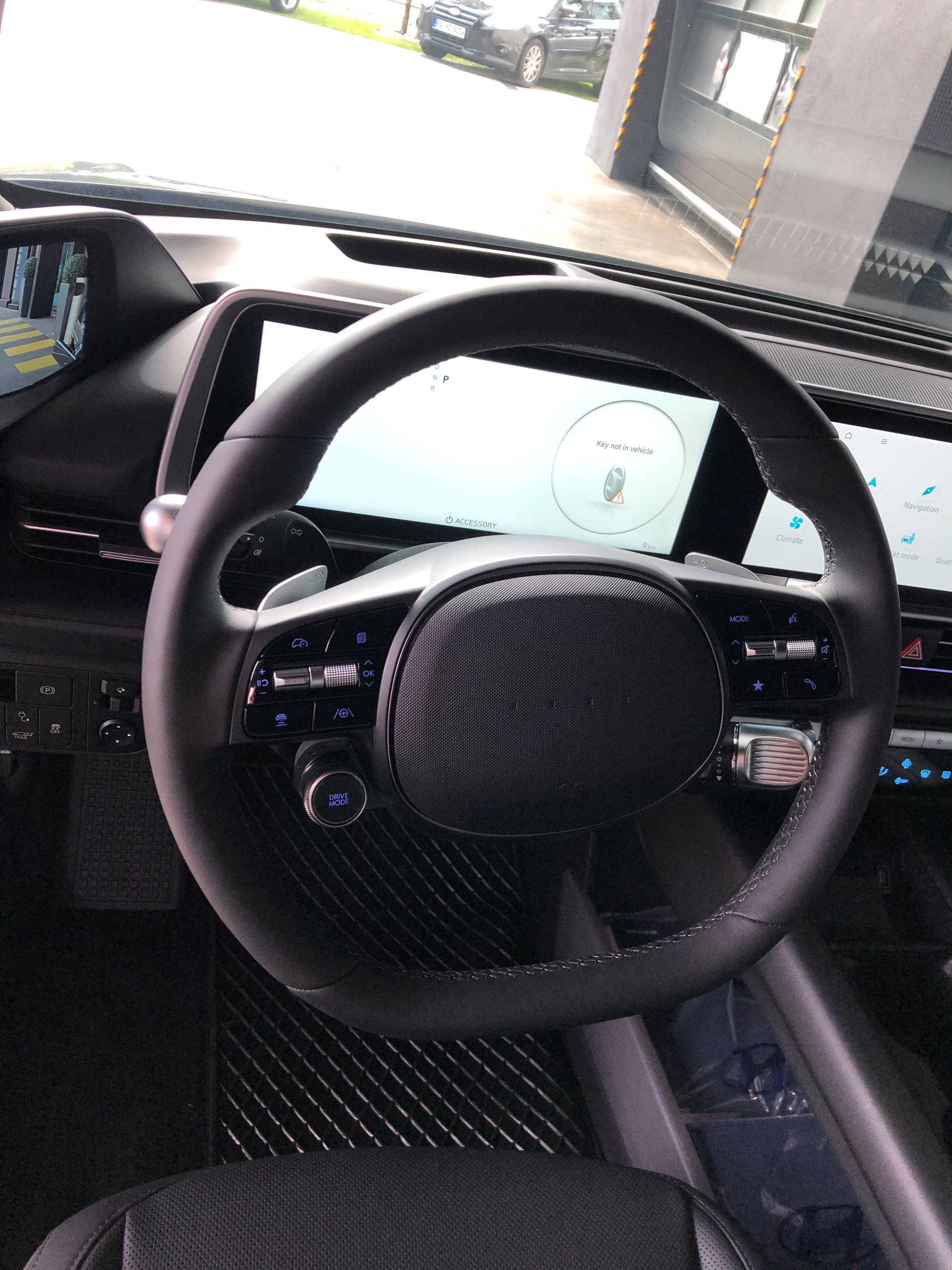 HYUNDAI Ioniq 6 77kWh Launch Edition 4WD-image-3