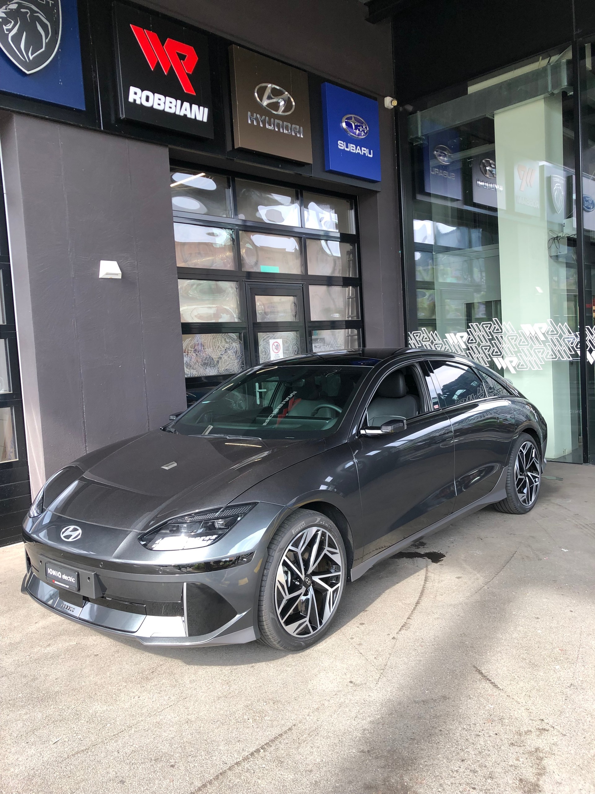 HYUNDAI Ioniq 6 77kWh Launch Edition 4WD-image-1