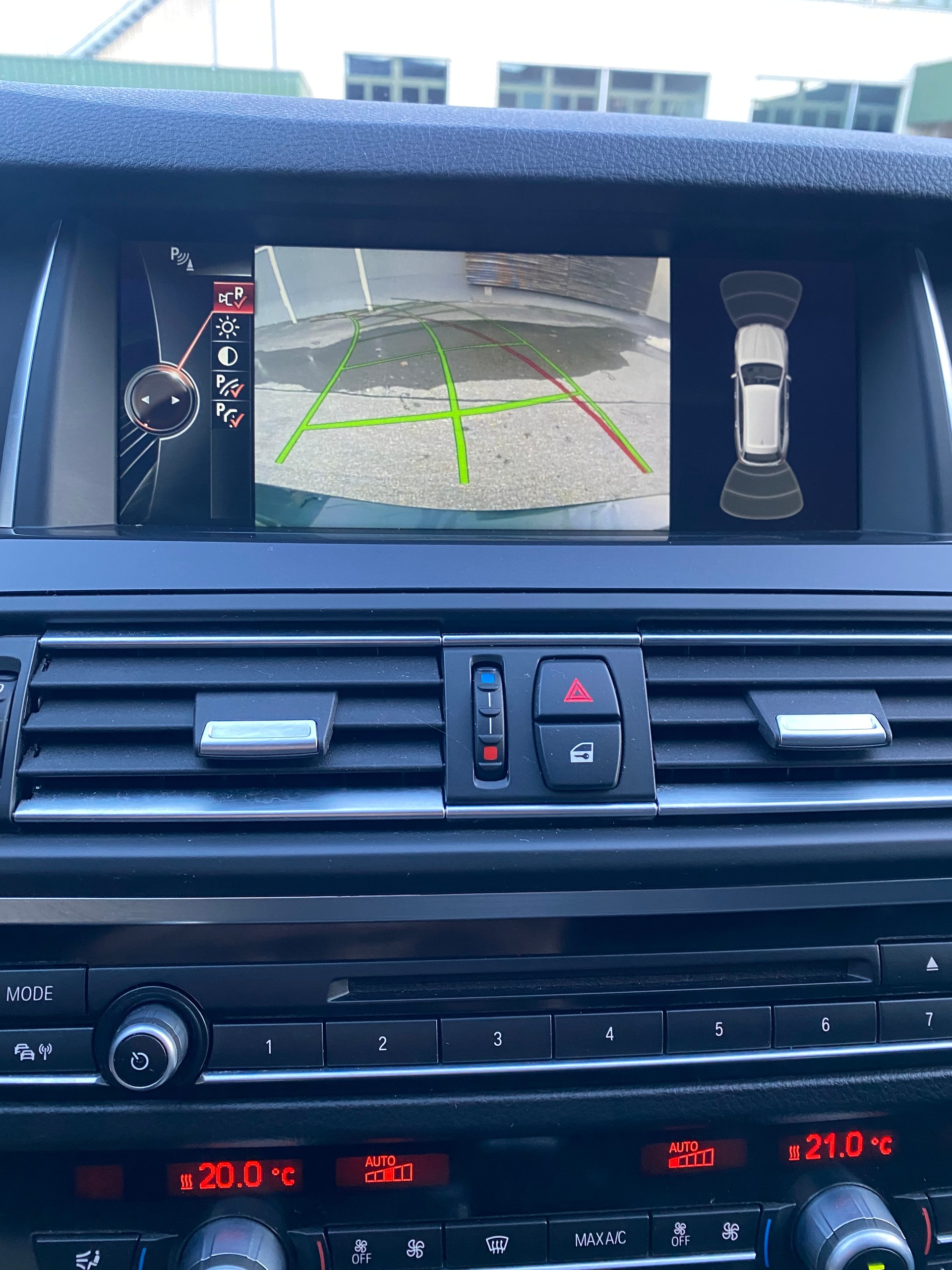 BMW 525d Touring xDrive Steptronic-image-12