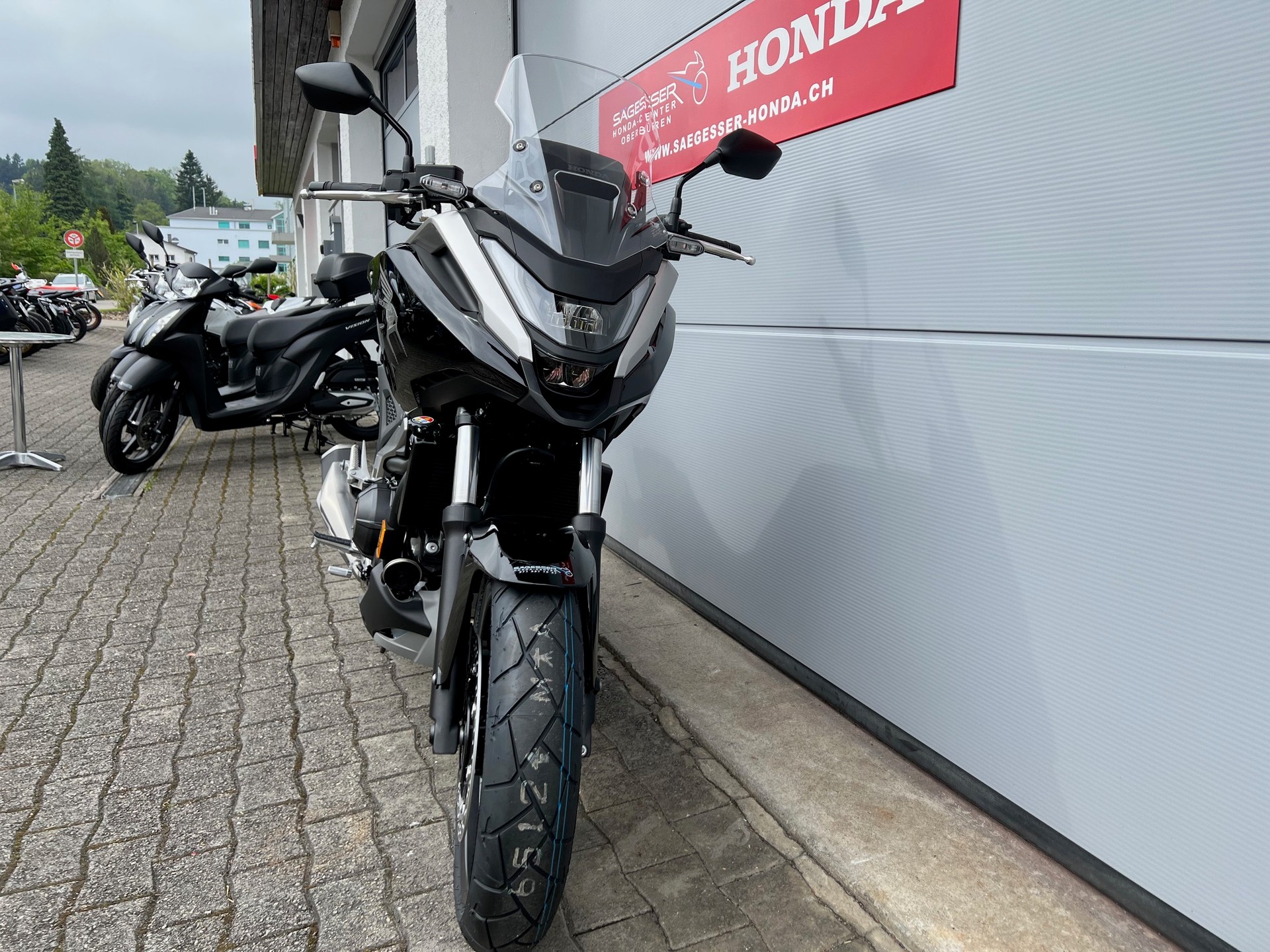HONDA NC750XA-showroom-element-3
