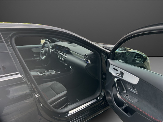 MERCEDES-BENZ A 250 e EQ Star 8G-DCT-image-7
