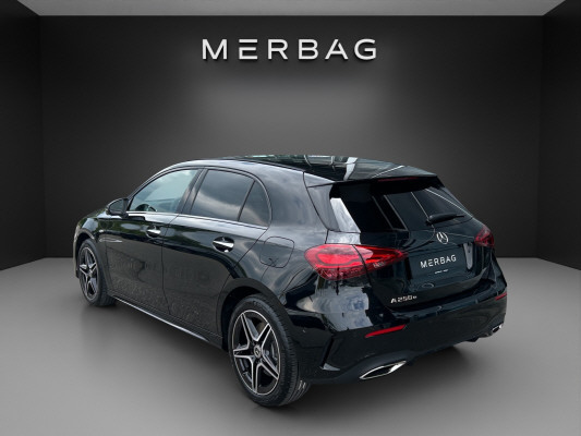 MERCEDES-BENZ A 250 e EQ Star 8G-DCT-image-1