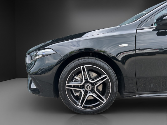 MERCEDES-BENZ A 250 e EQ Star 8G-DCT-image-5