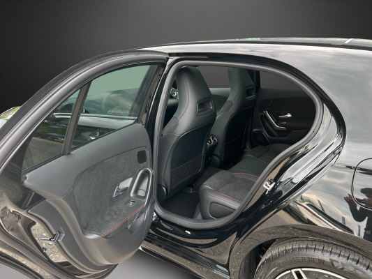 MERCEDES-BENZ A 250 e EQ Star 8G-DCT-image-9