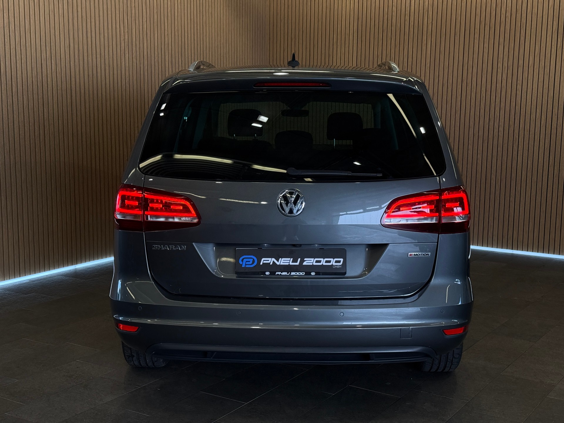 VW Sharan 2.0 TDI BMT Highline 7-Sitze 4Motion DSG-image-3