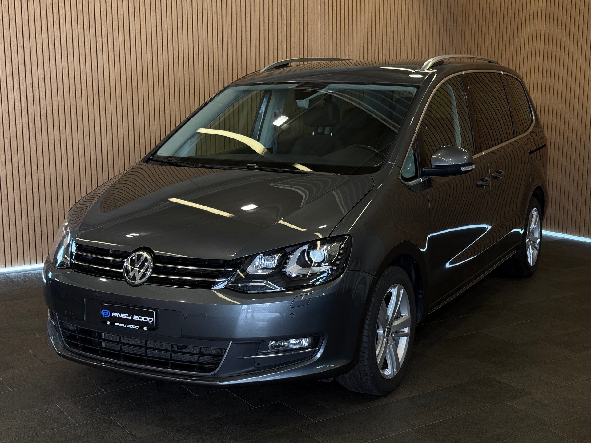 VW Sharan 2.0 TDI BMT Highline 7-Sitze 4Motion DSG-image-0
