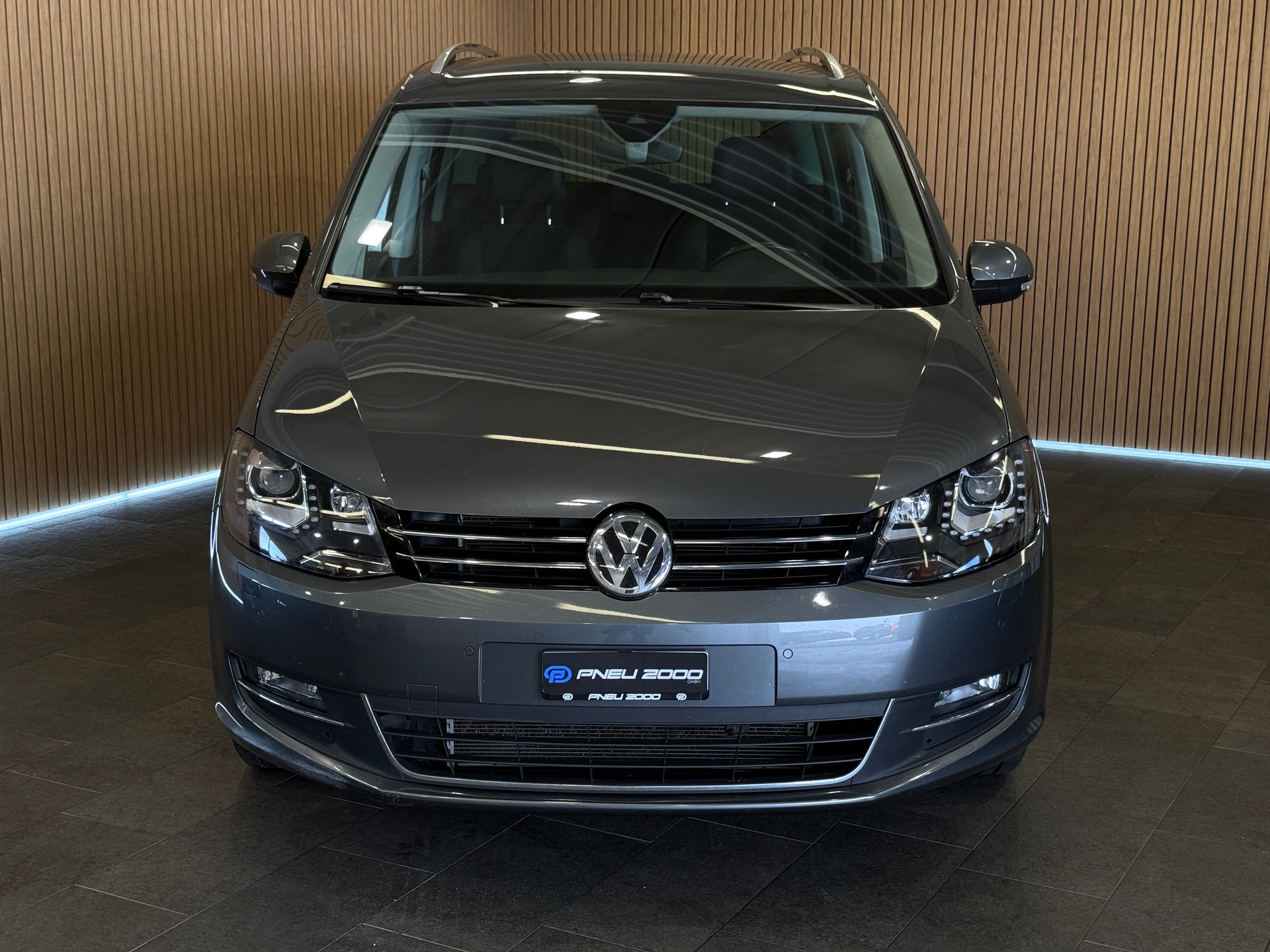 VW Sharan 2.0 TDI BMT Highline 7-Sitze 4Motion DSG-image-1