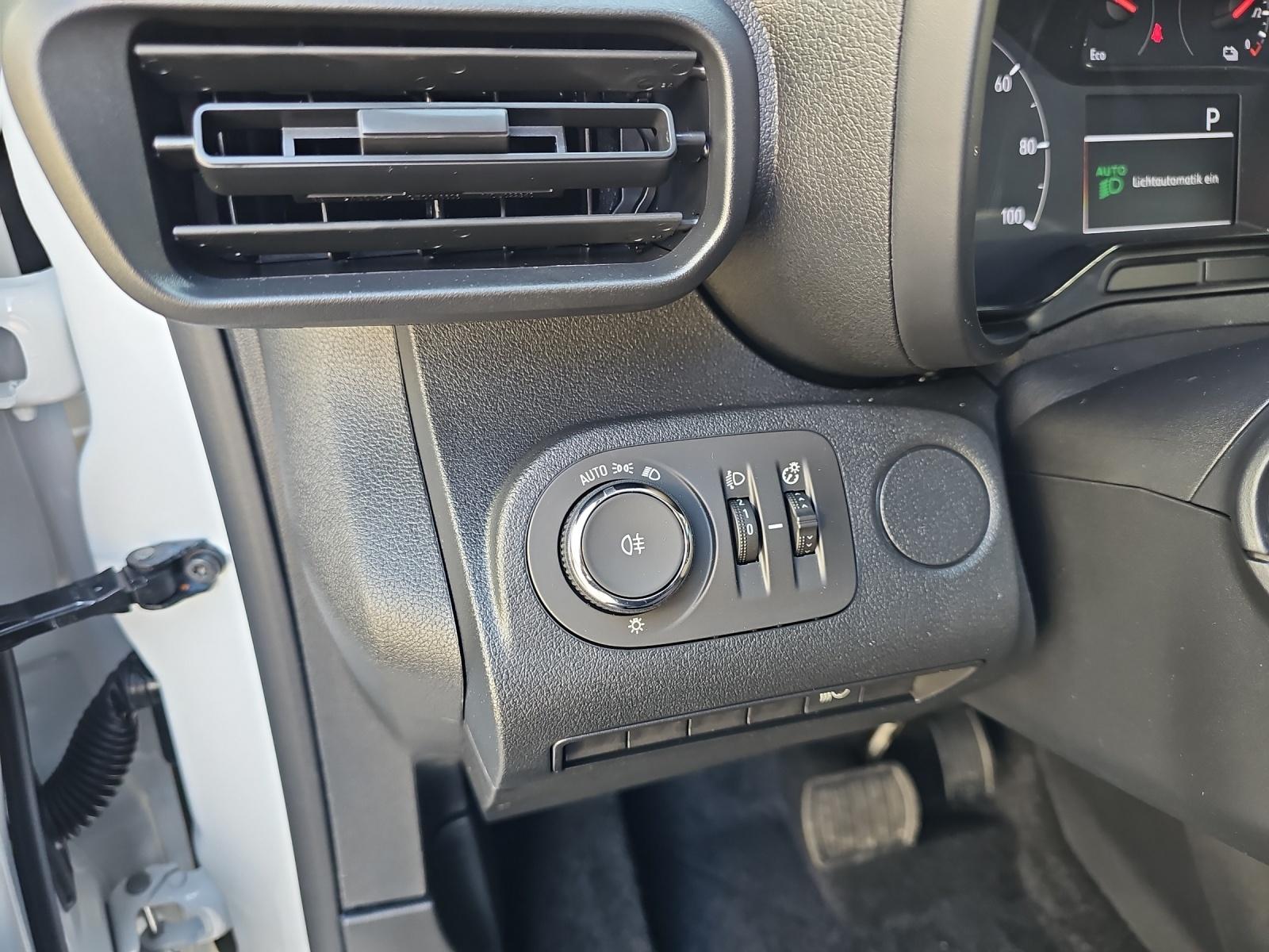 OPEL Combo-e Cargo 2.4 t Electric-image-22