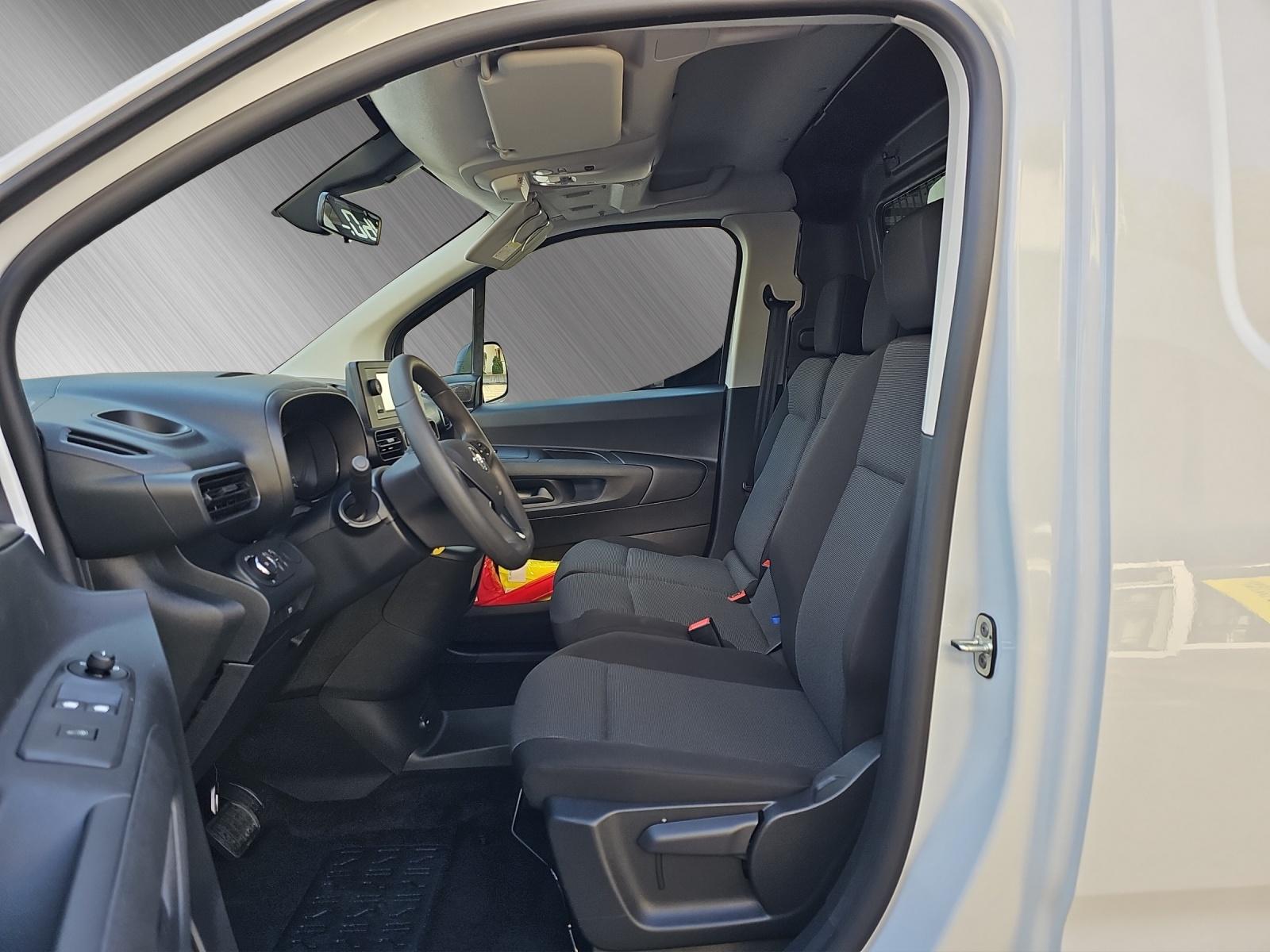 OPEL Combo-e Cargo 2.4 t Electric-image-8