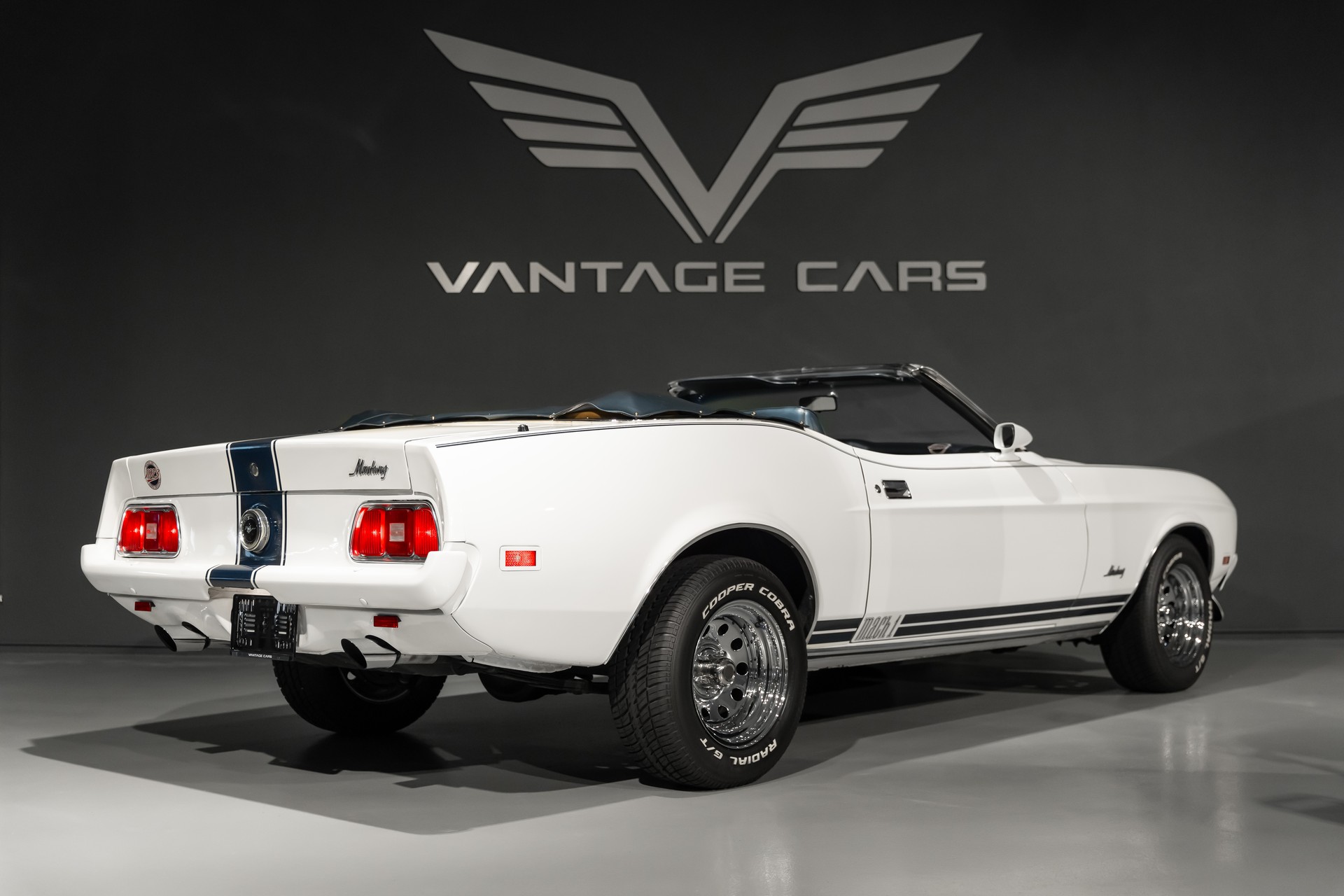 FORD MUSTANG-image-2