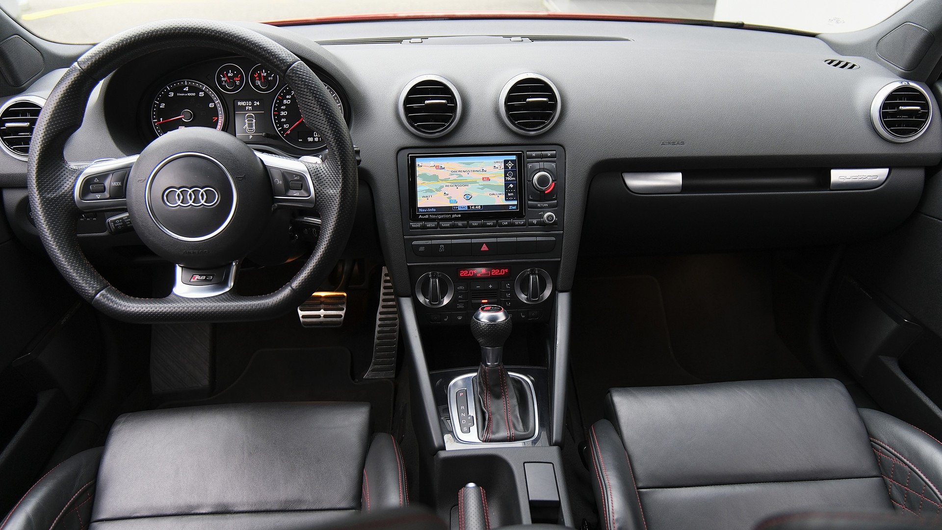 AUDI RS3 Sportback 2.5 TFSI quattro S-tronic-image-7