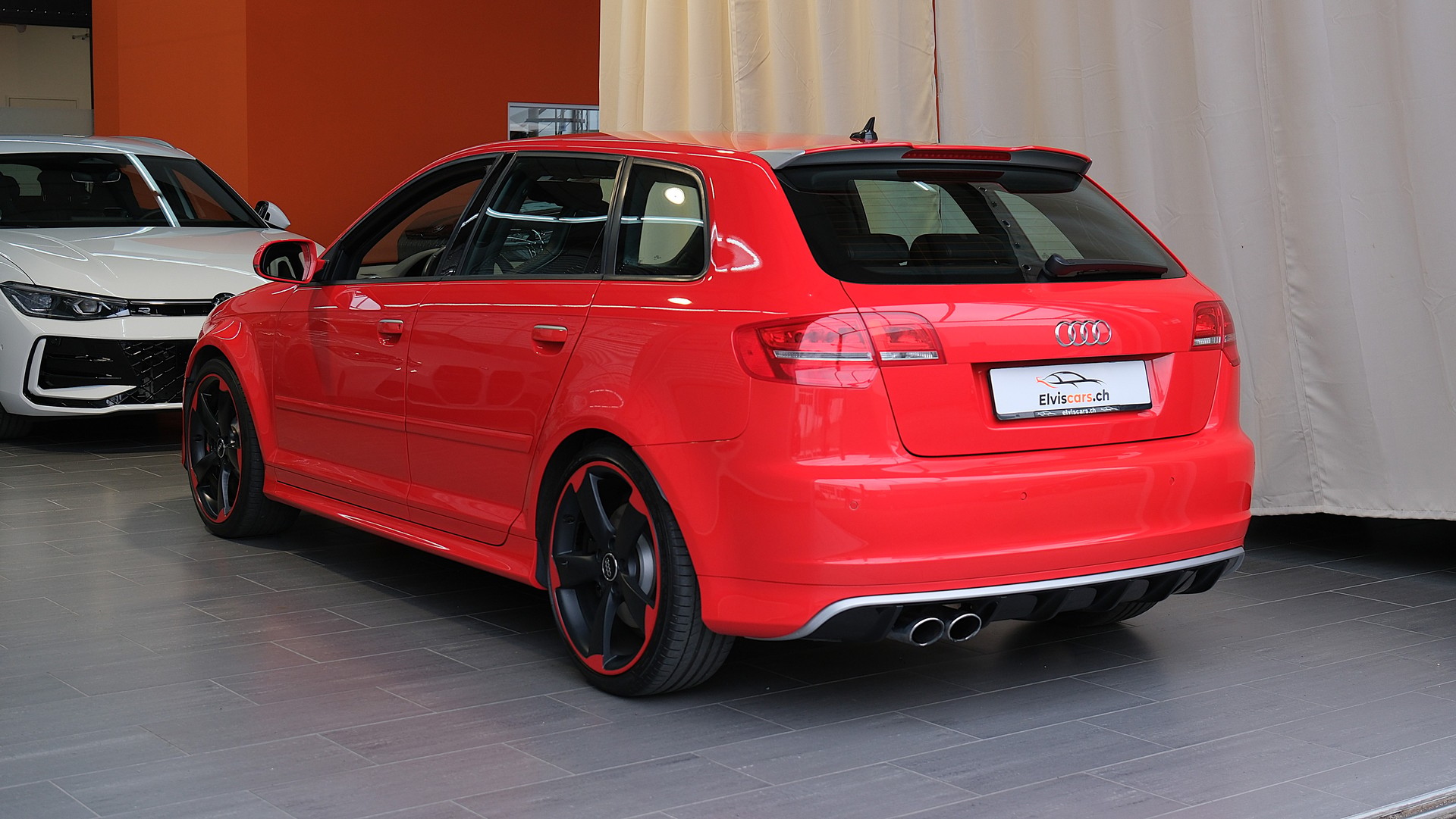 AUDI RS3 Sportback 2.5 TFSI quattro S-tronic-image-12